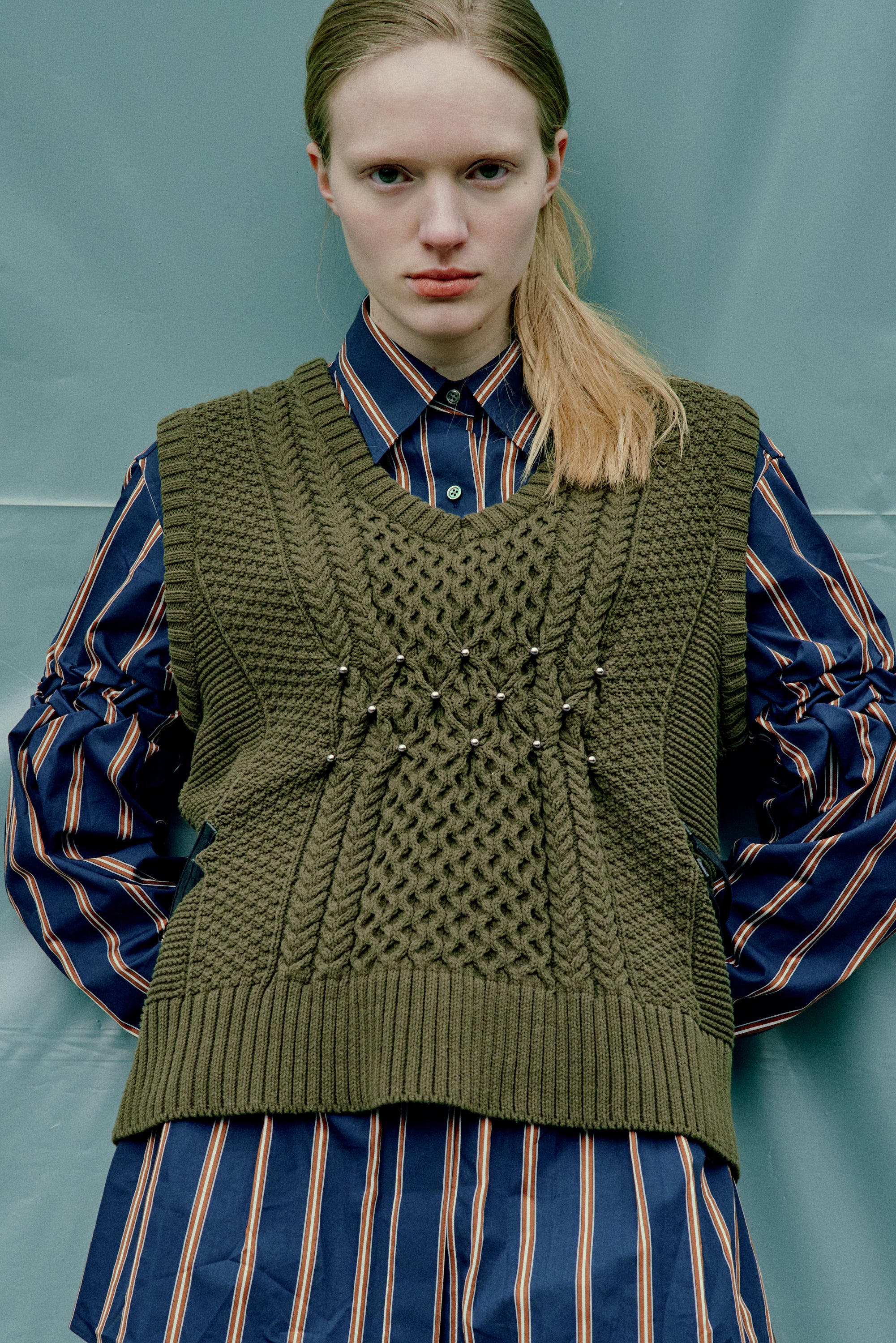 Aran knit vest - Khaki October delivery