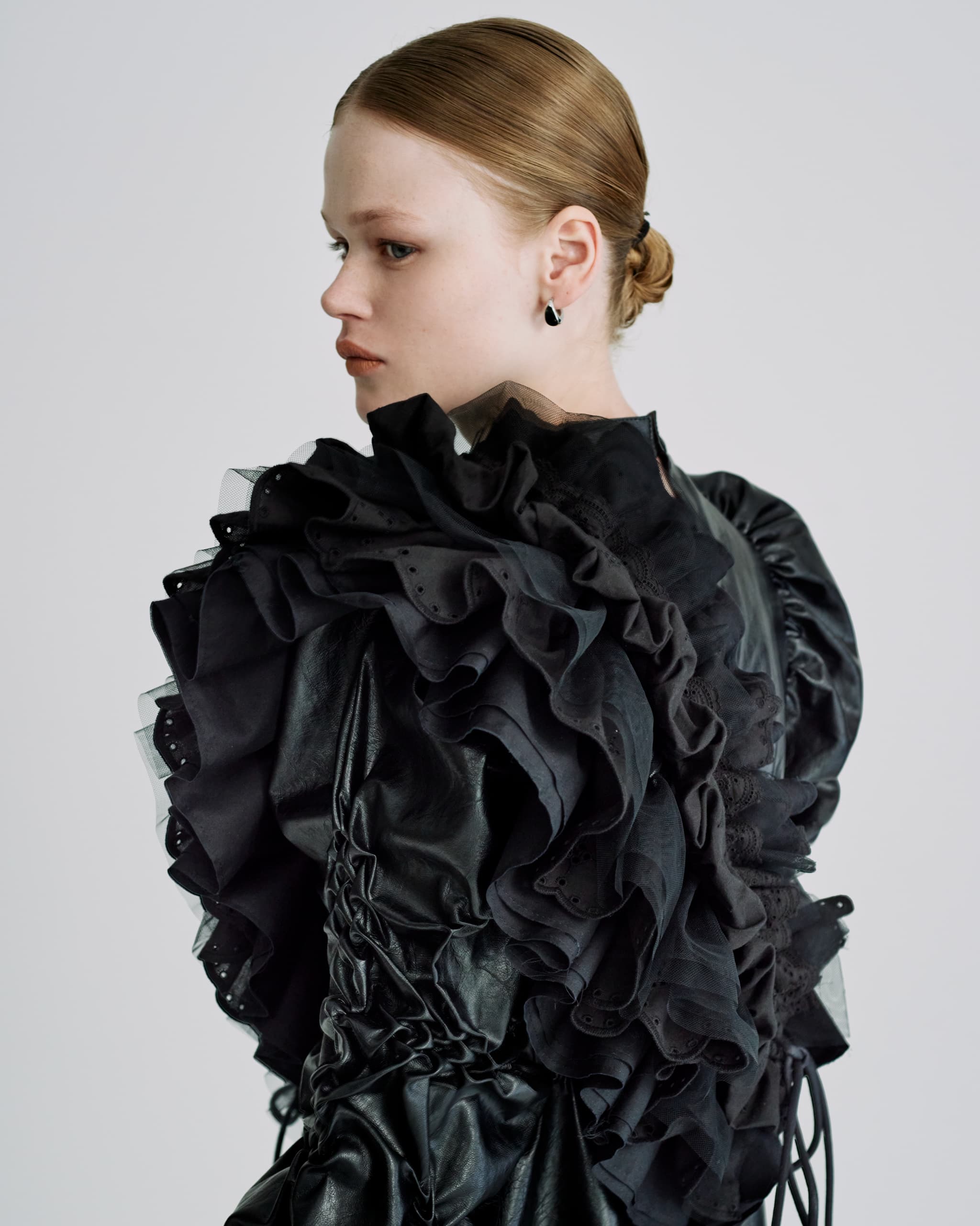 Frill vest - Black