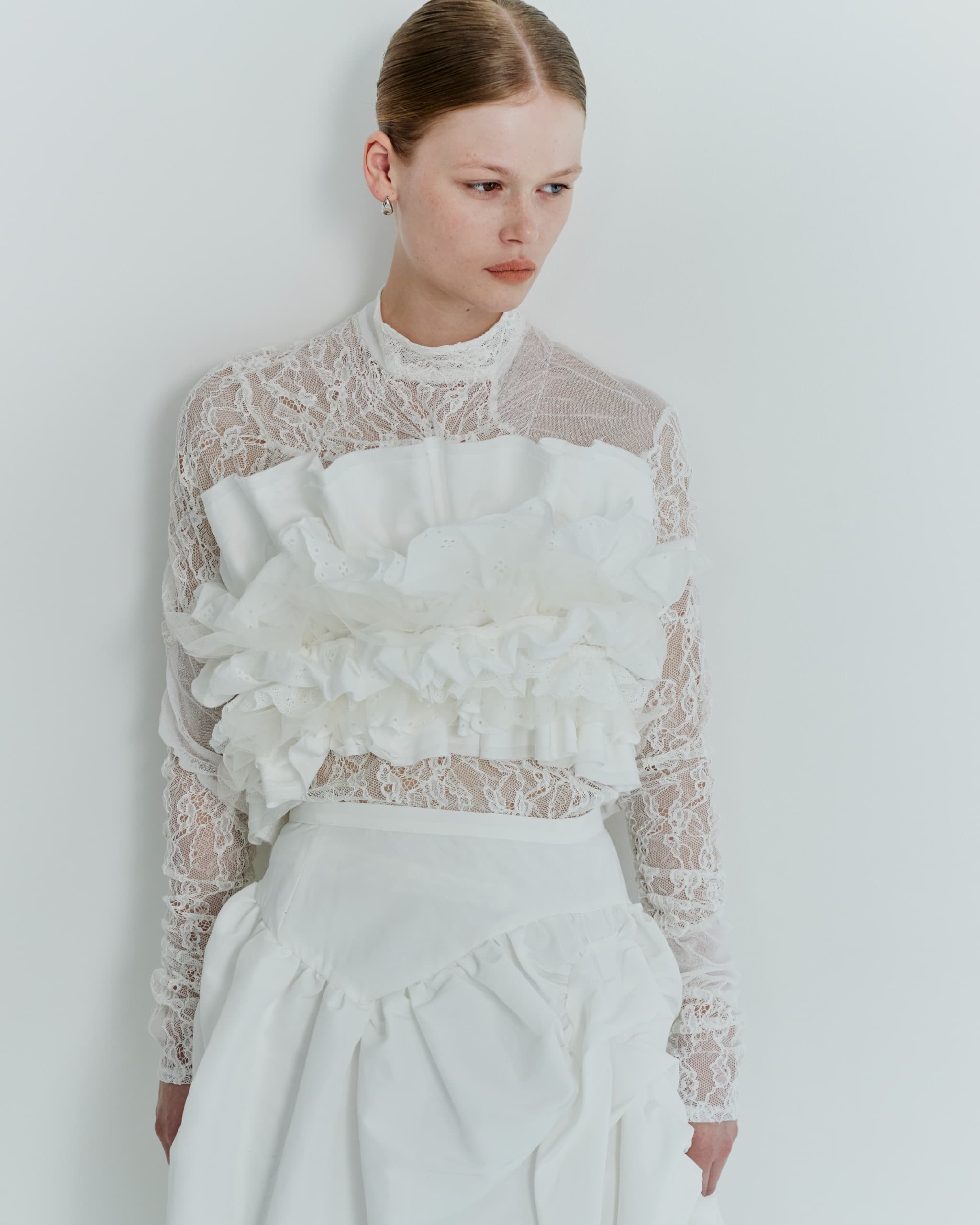 Stand neck shirring pullover - White