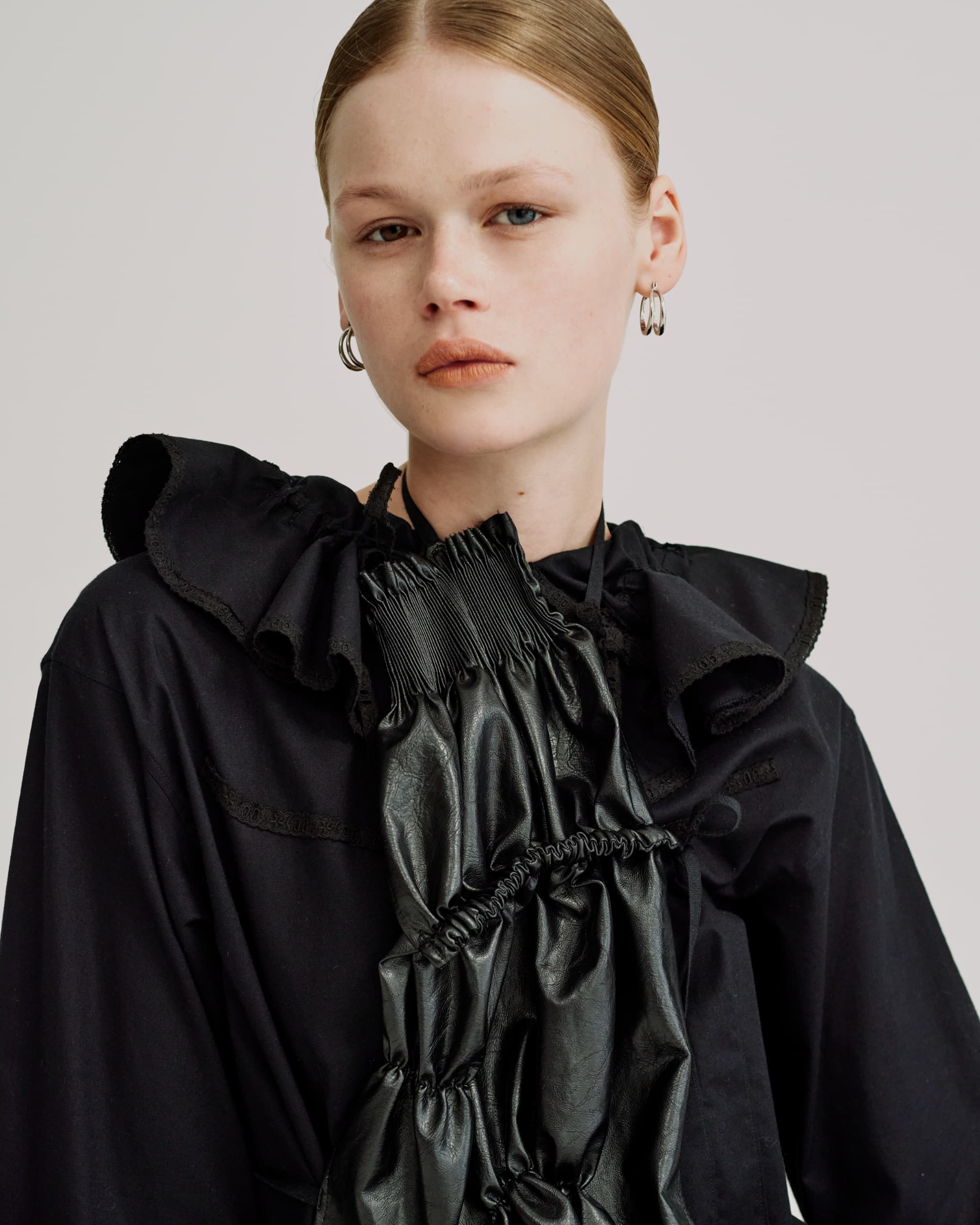 Preater apron dress - Black-leather