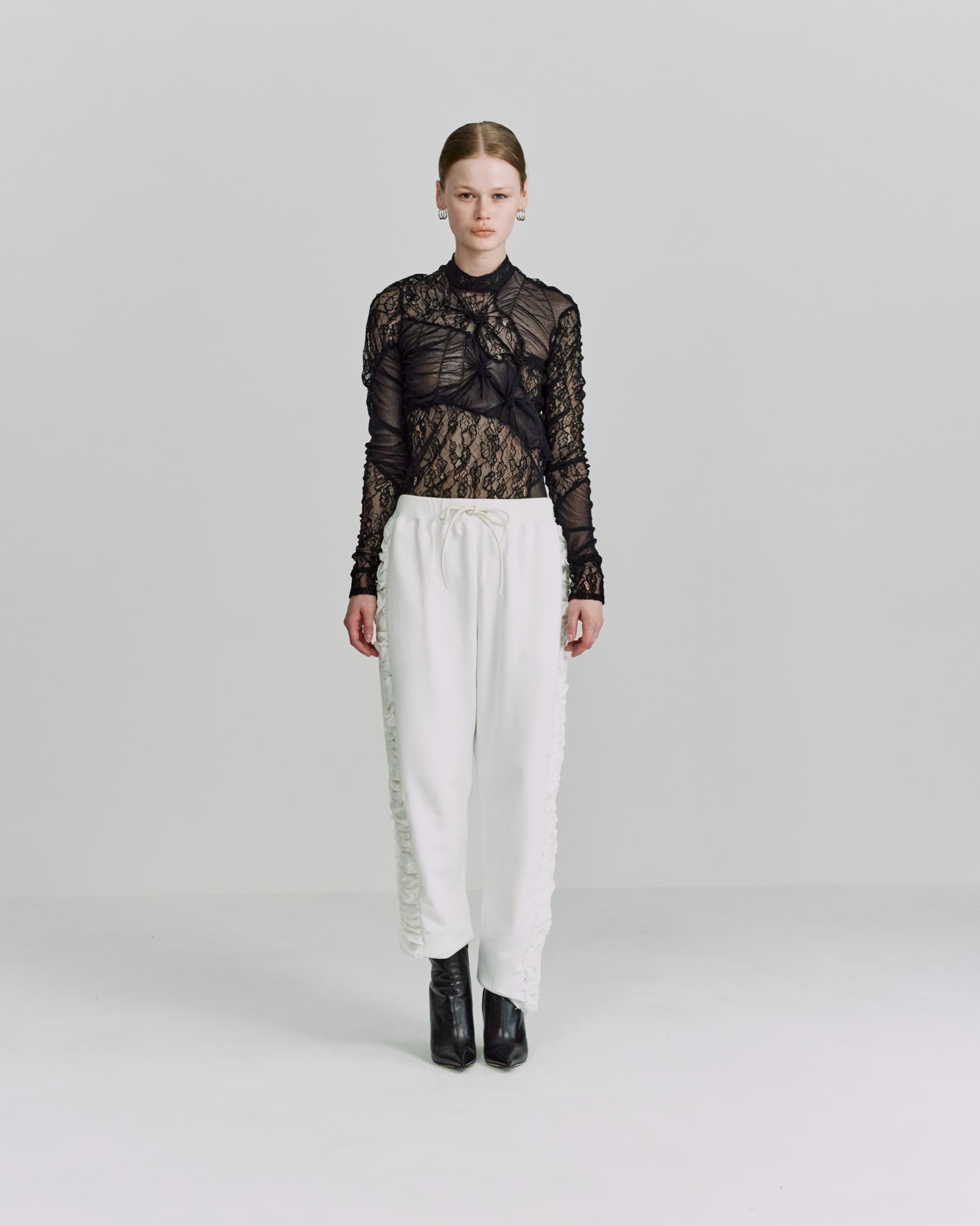 Stand neck shirring pullover - Black