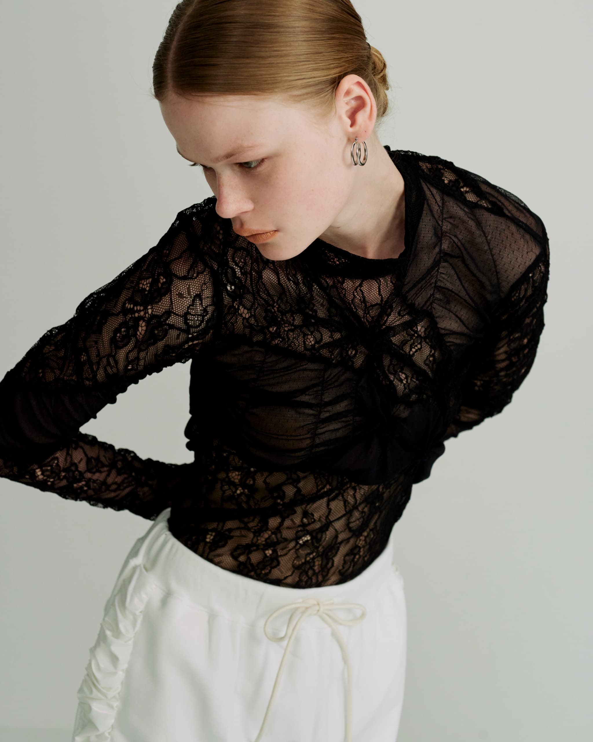 Stand neck shirring pullover - Black