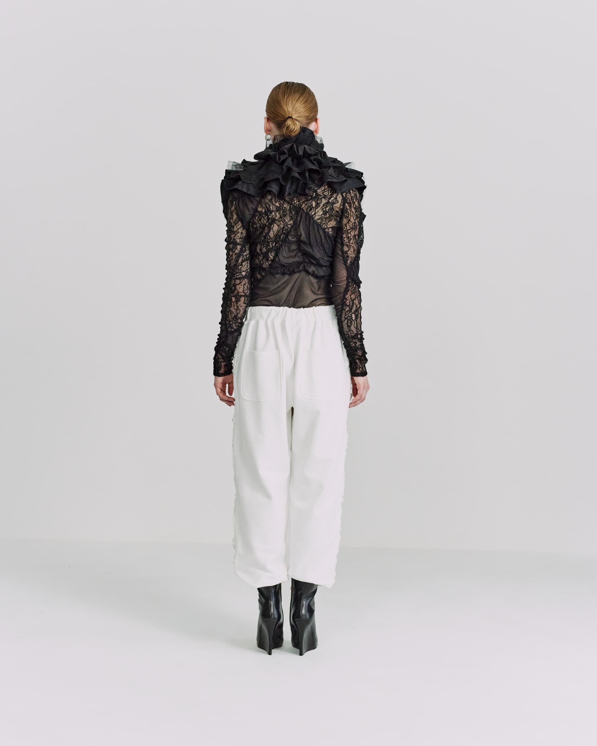 Stand neck shirring pullover - Black