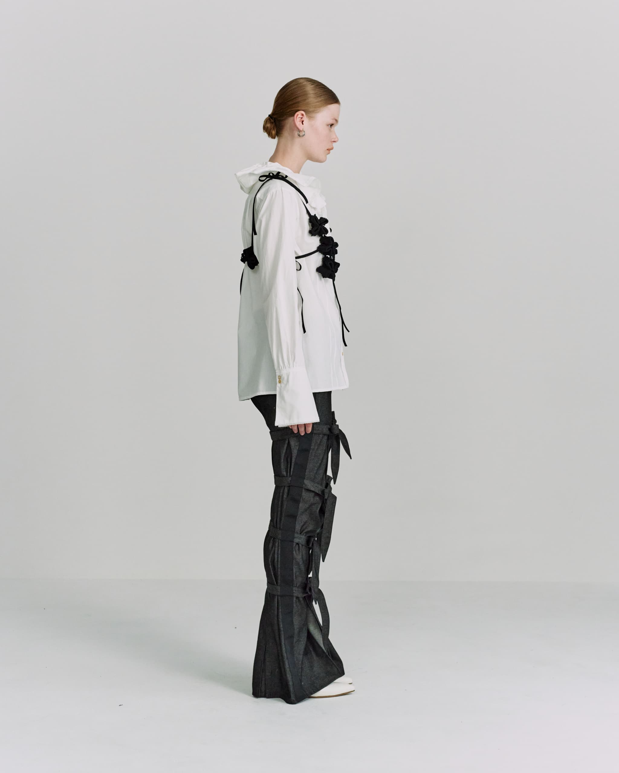 Flare collar blouse - White