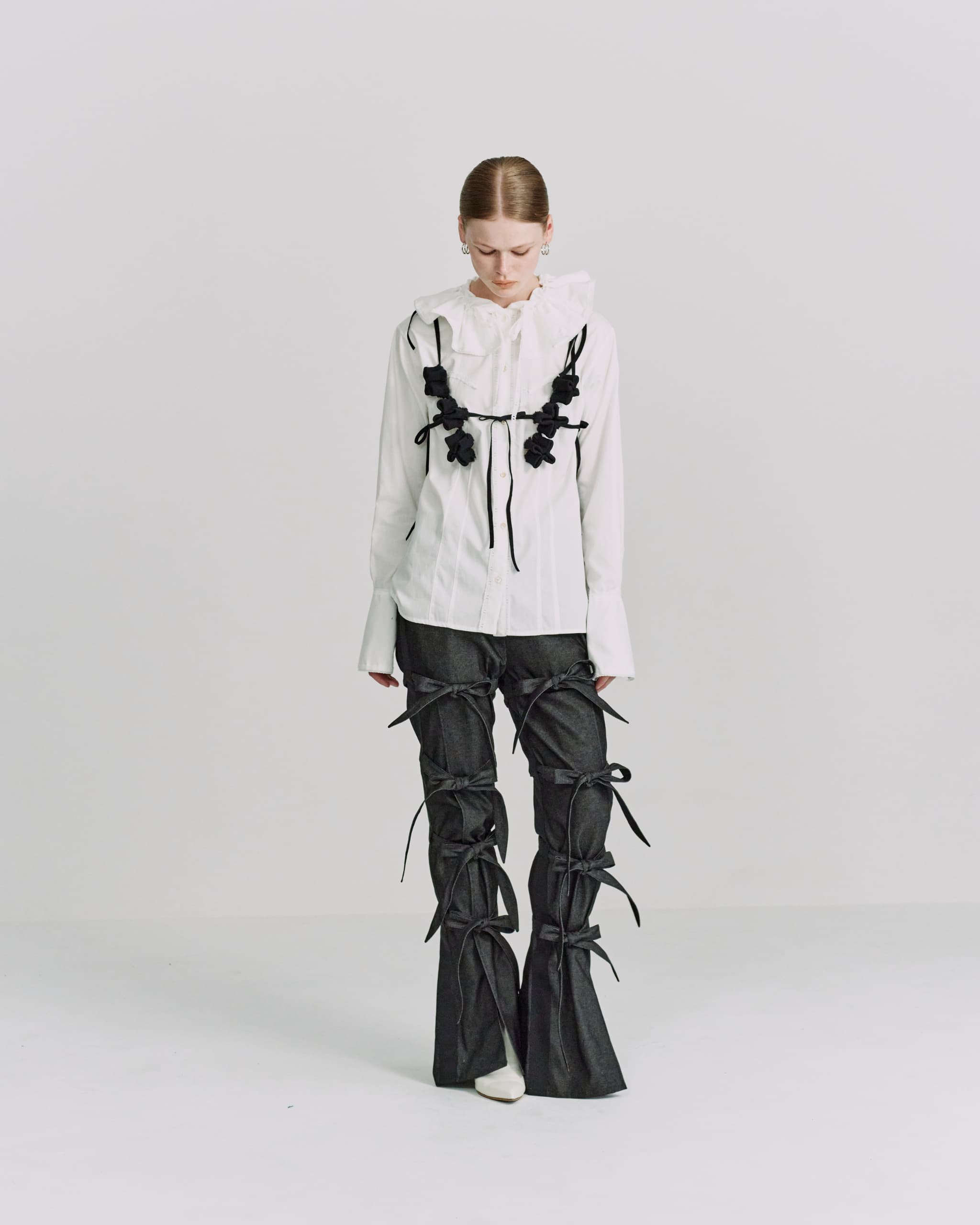 Flare collar blouse - White