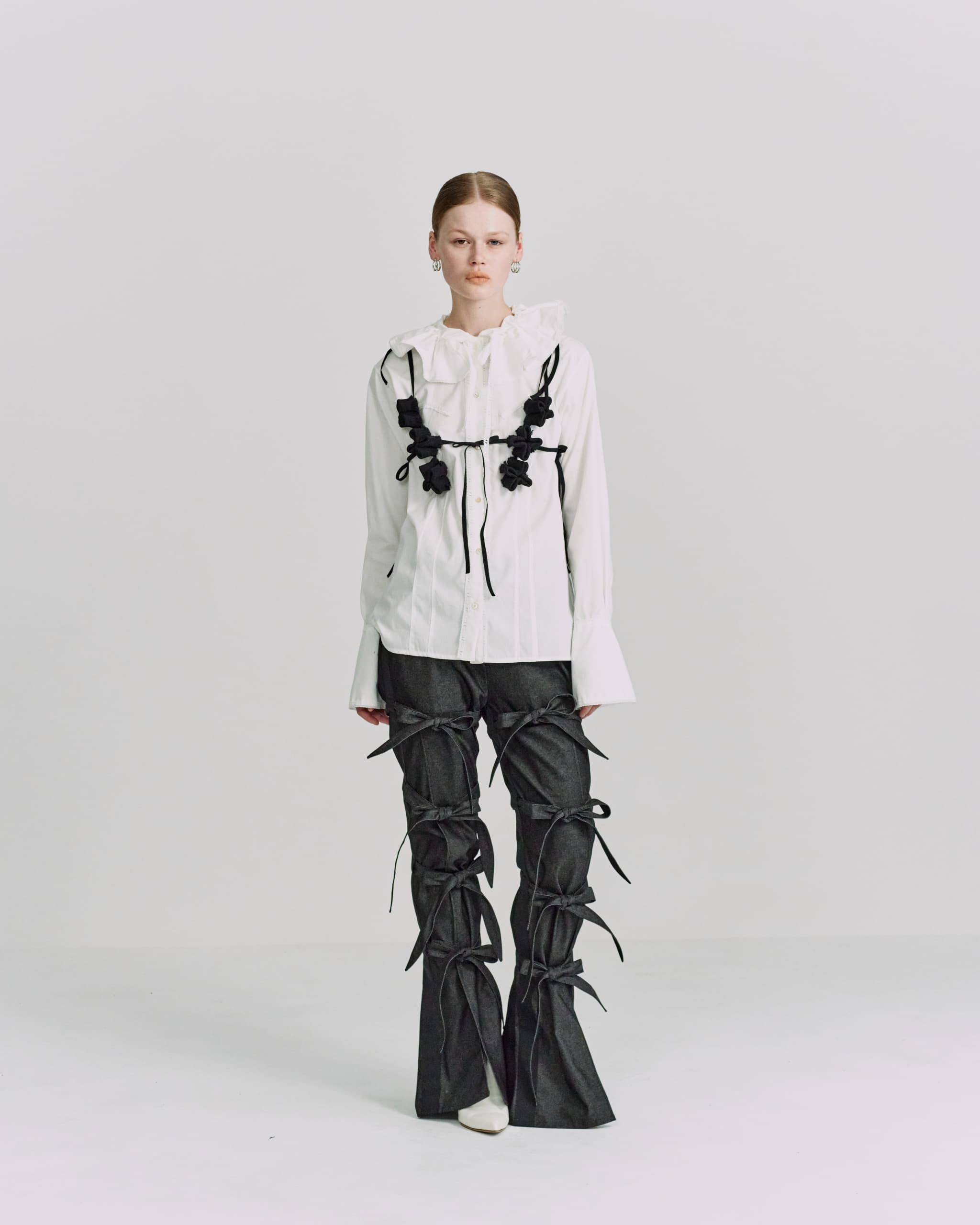 Flare collar blouse - White