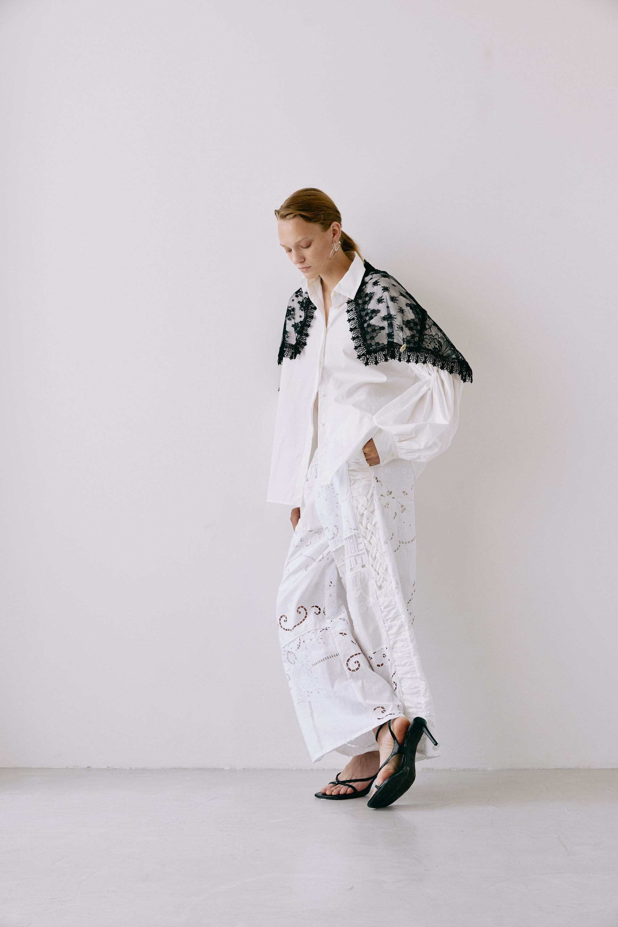 Satin line lace patchwork pants - Off-white