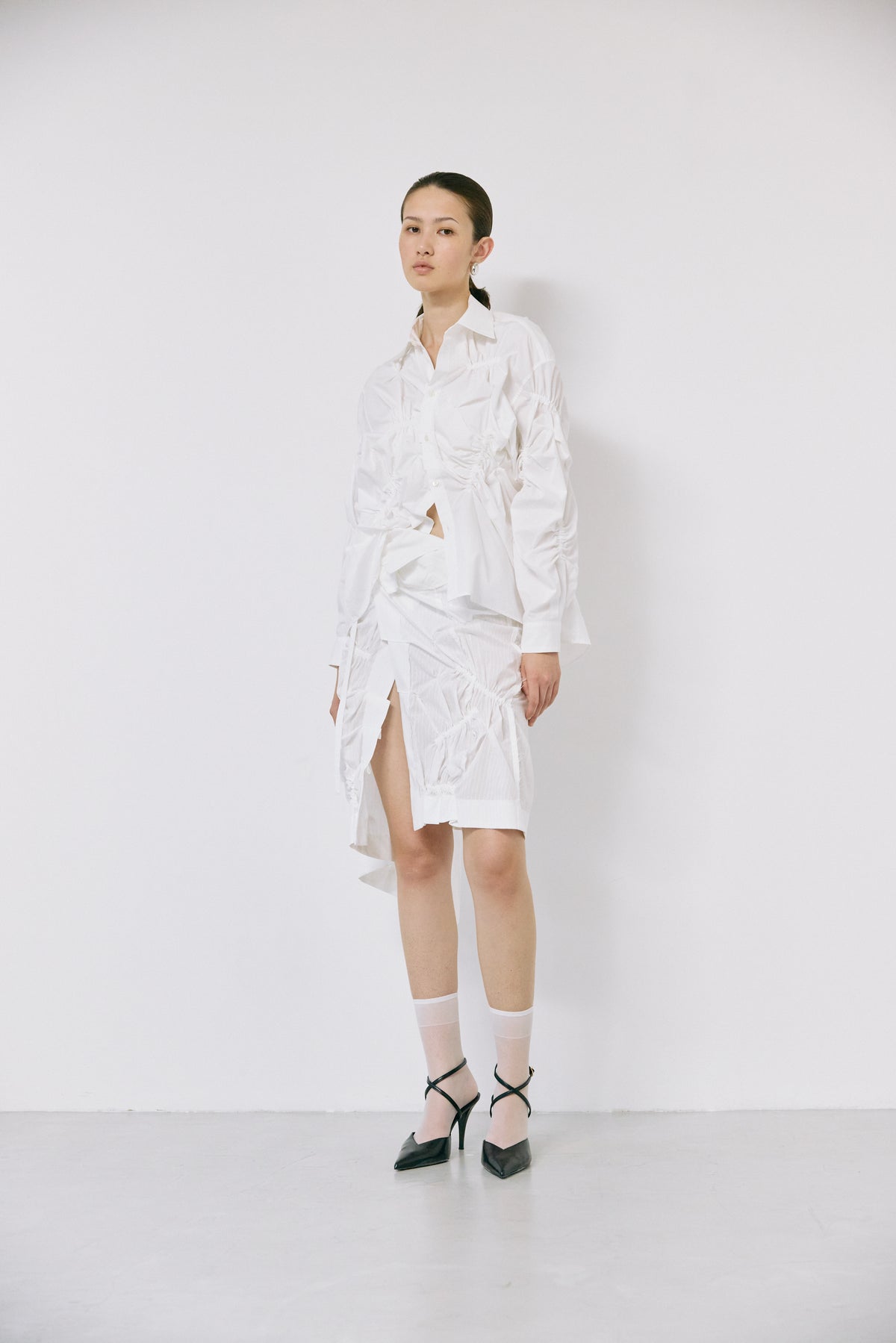 Drape deformation shirt - Off-white