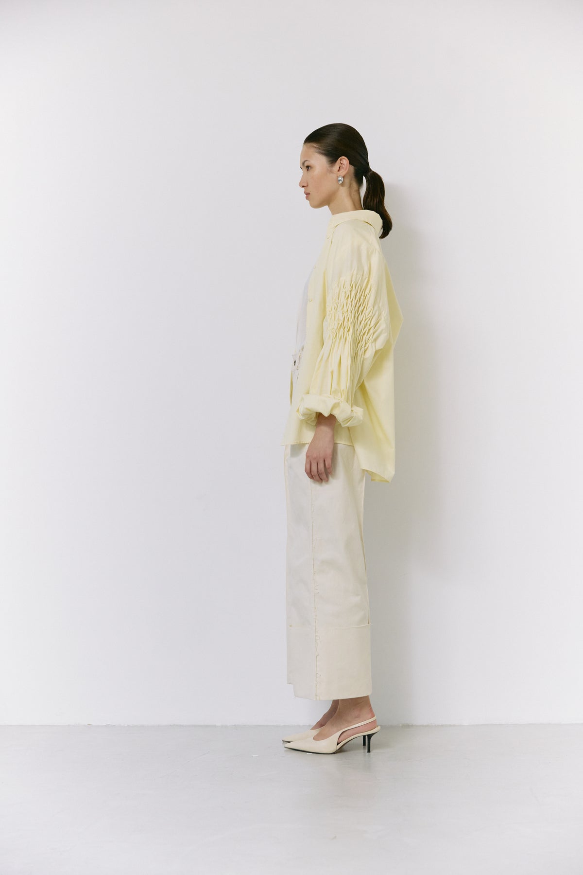 Smocking sleeve blouse - Yellow