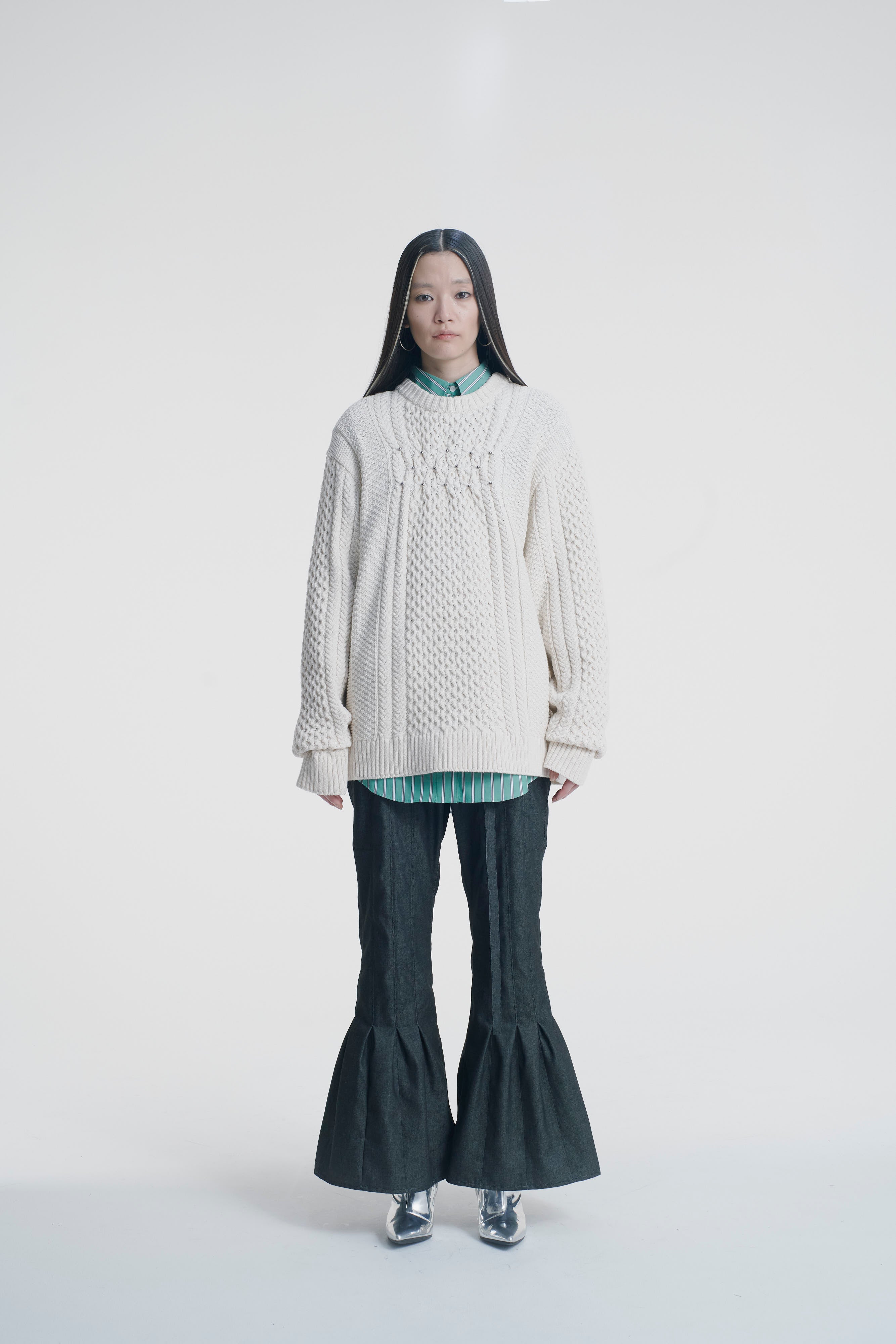 Back open aran knit - Ivory October delivery