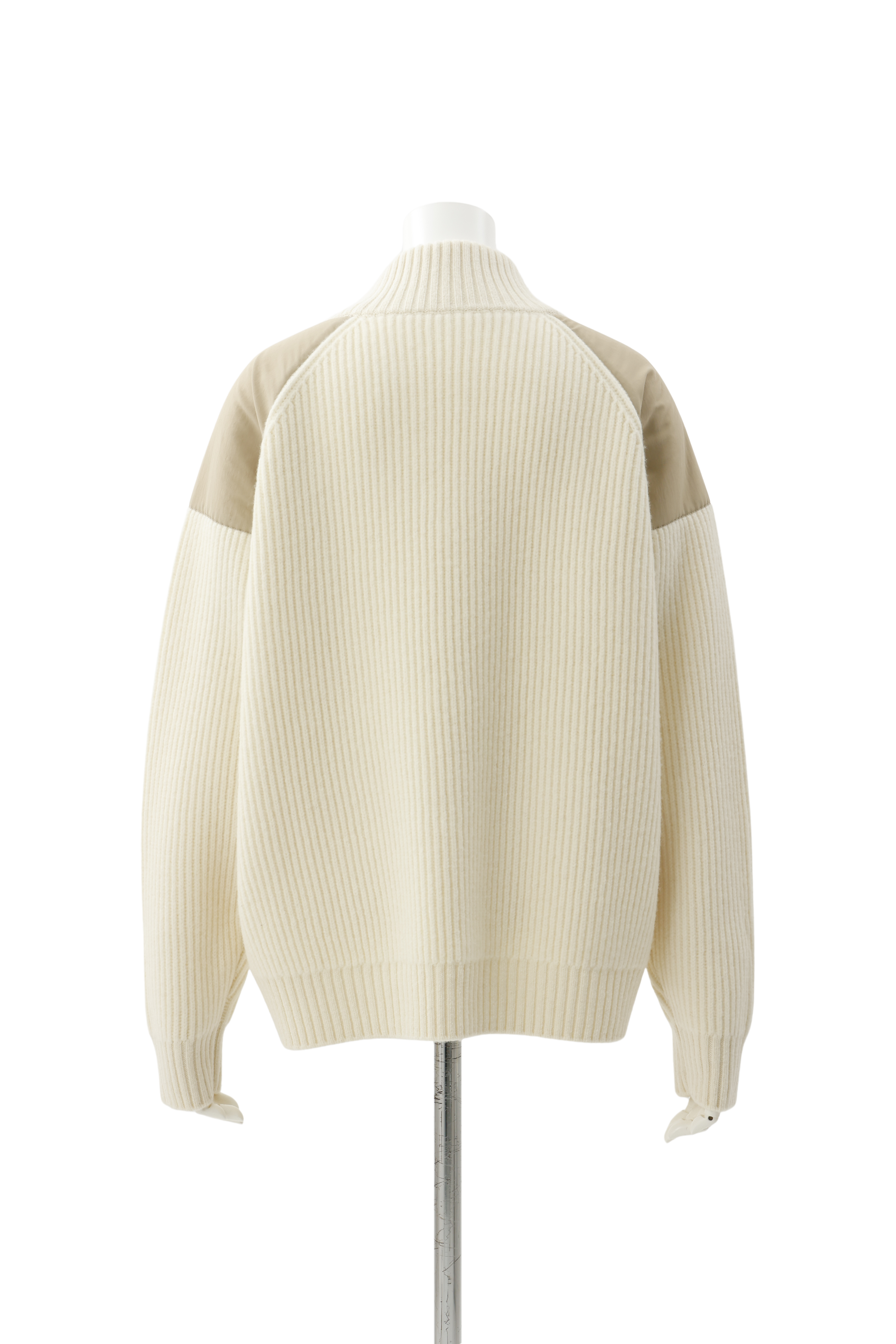 Pleatting Command Sweater - Ivory