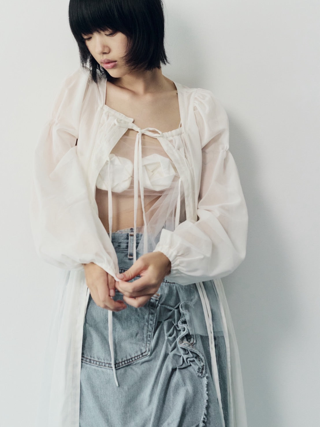 Smocking sheer gown - White