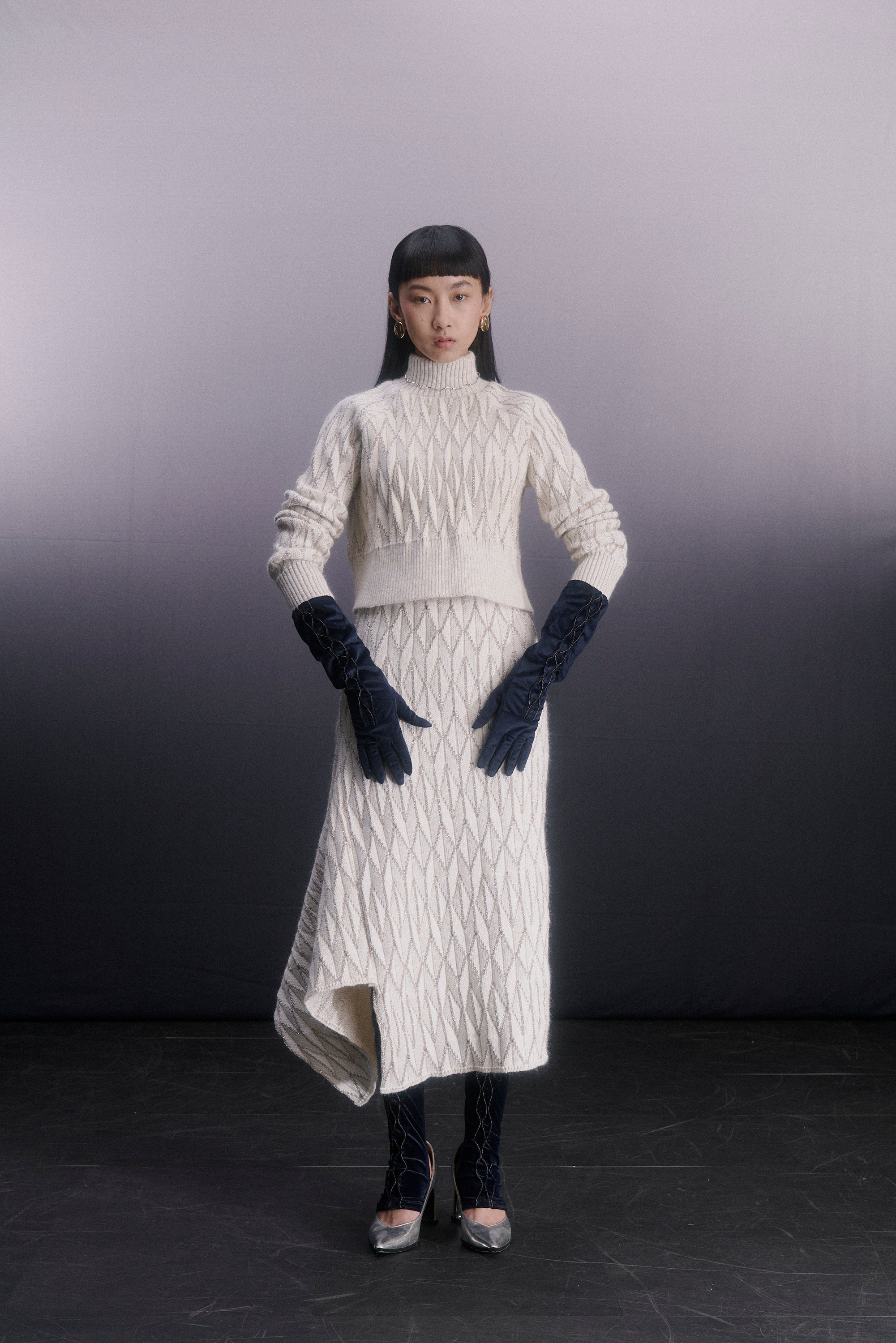 Knit pleats short pullover - White