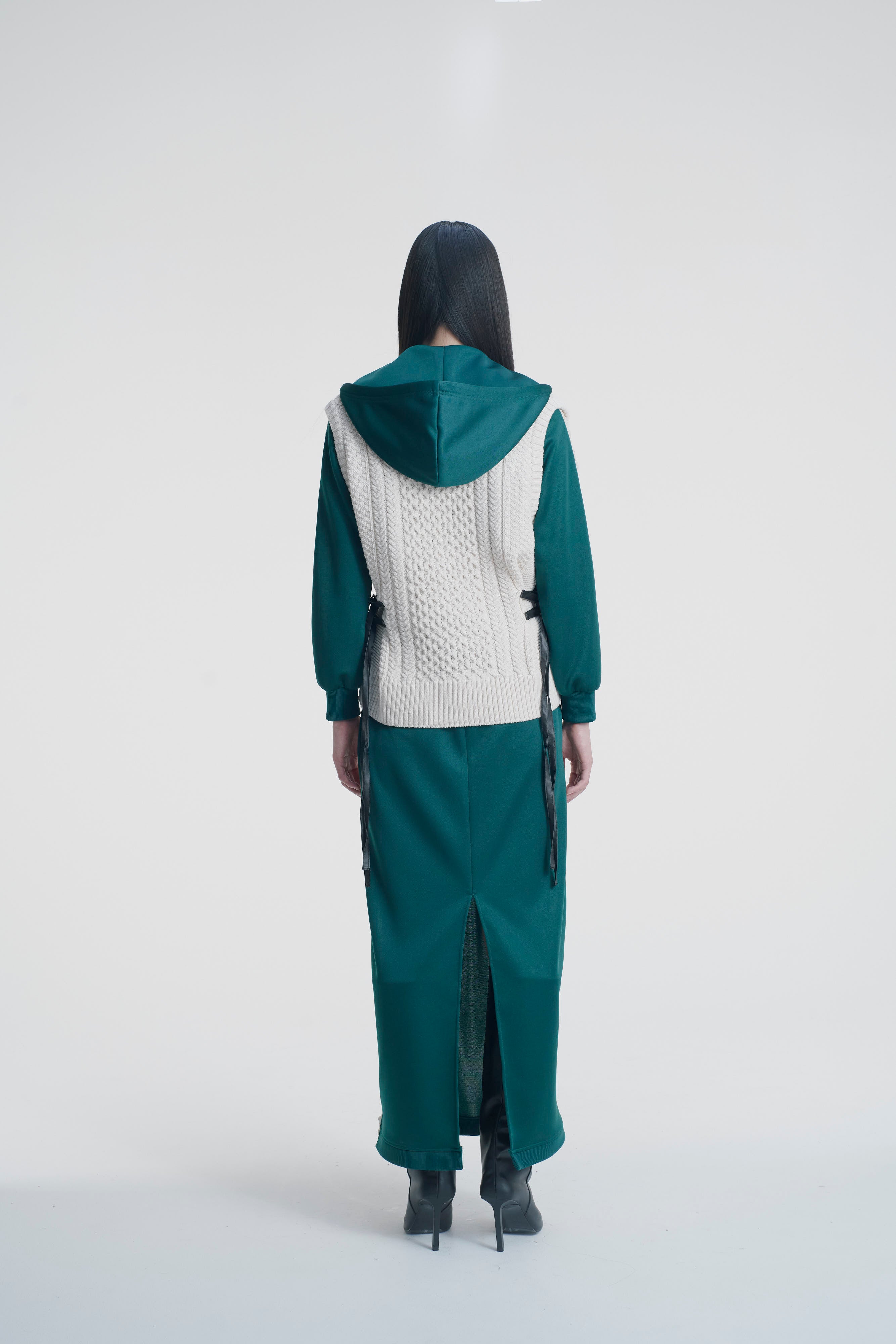Aran knit vest - Ivory October delivery