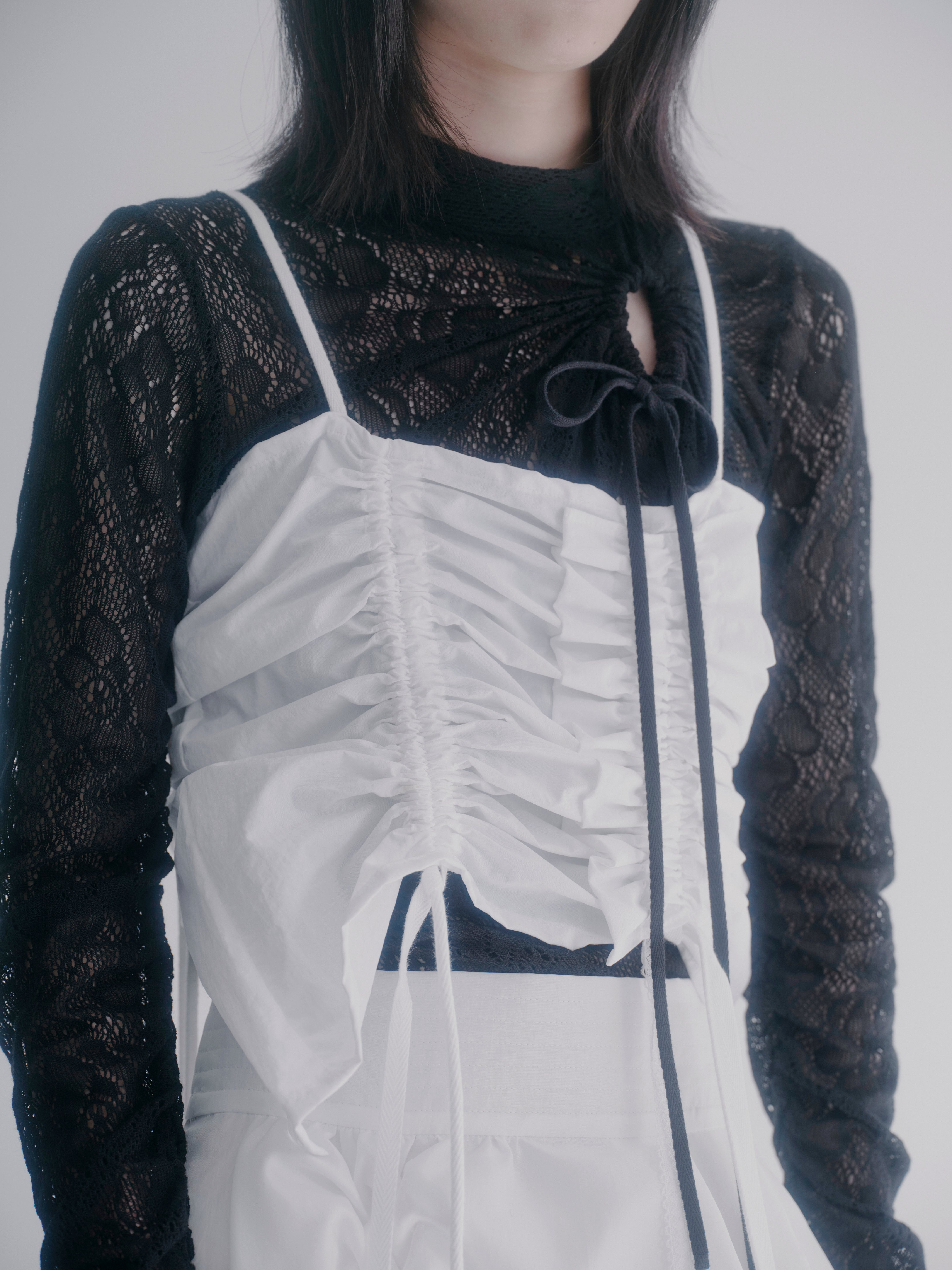 Hole lace skin top - Black