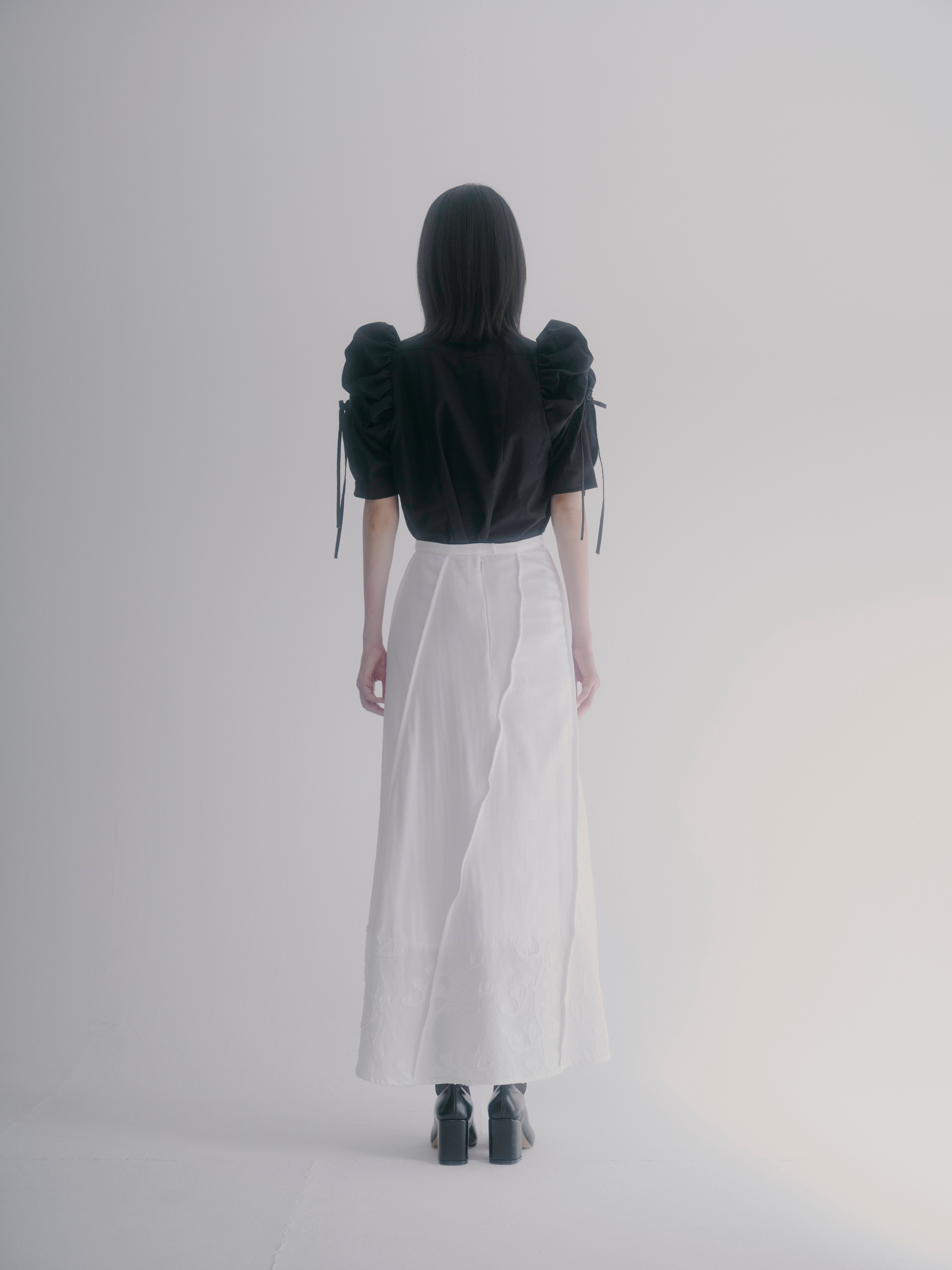 Hole sleeve blouse - Black