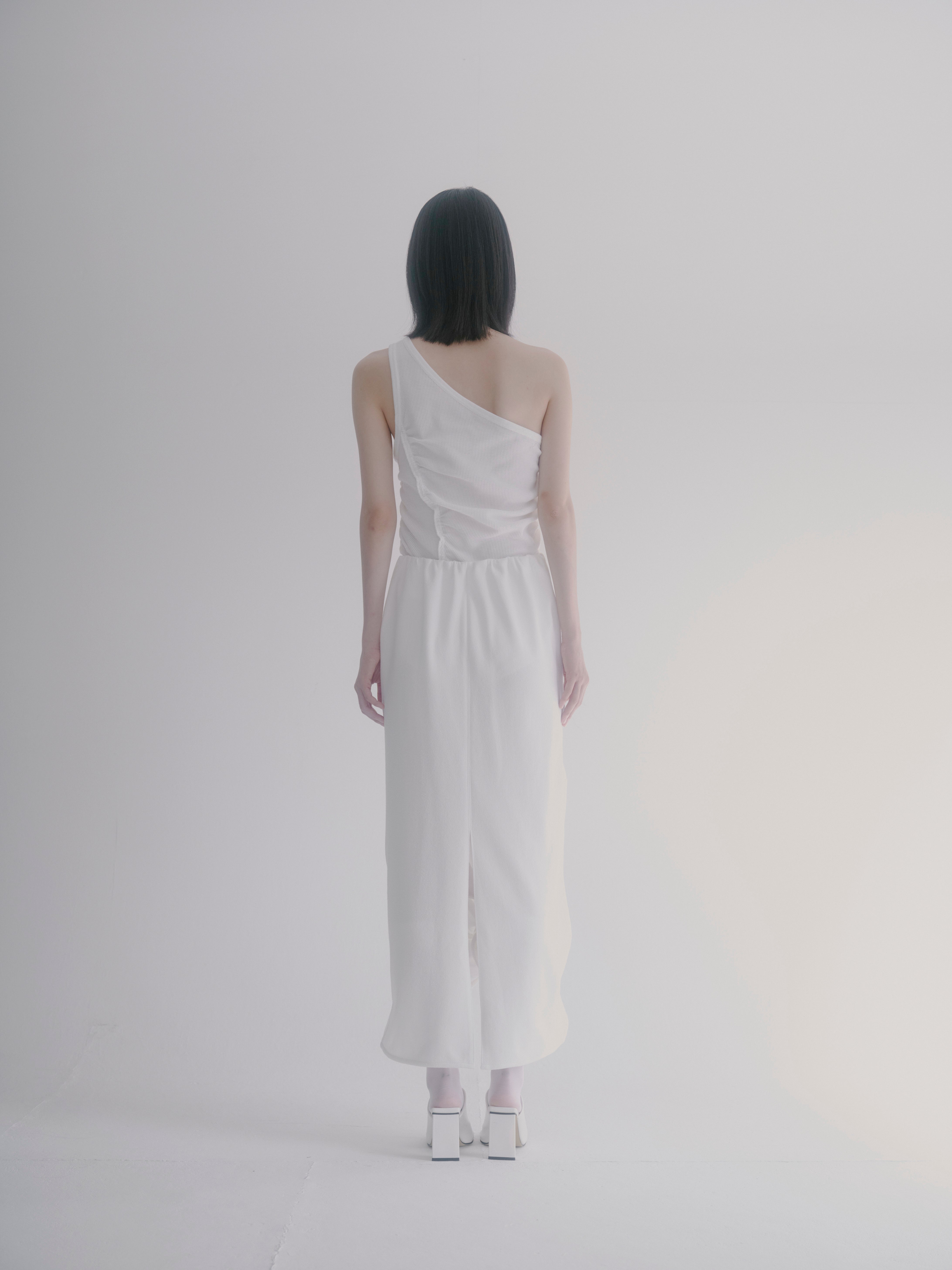 Design twist long skirt - White