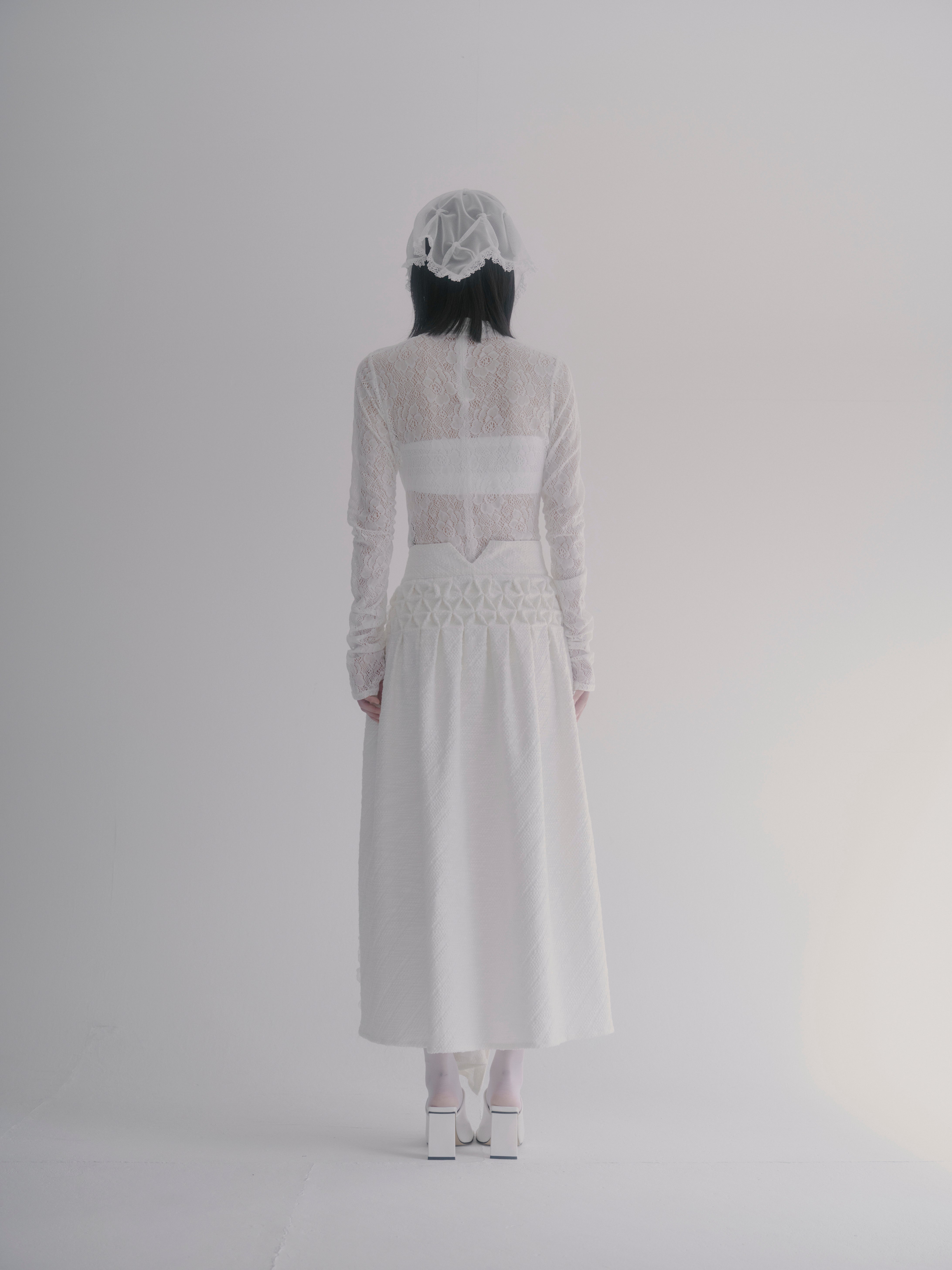 Hole lace skin top - White