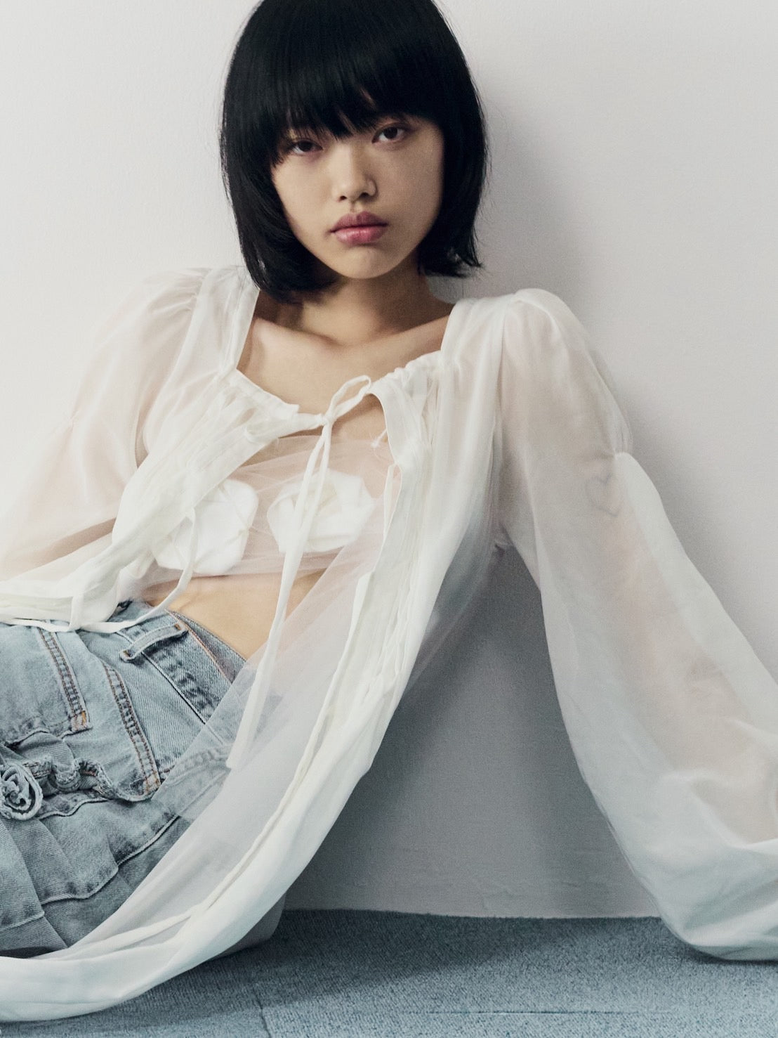 Smocking sheer gown - White