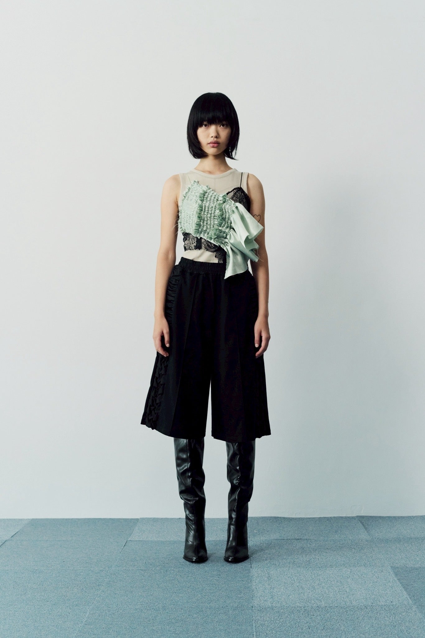 Side gather half pants - Black