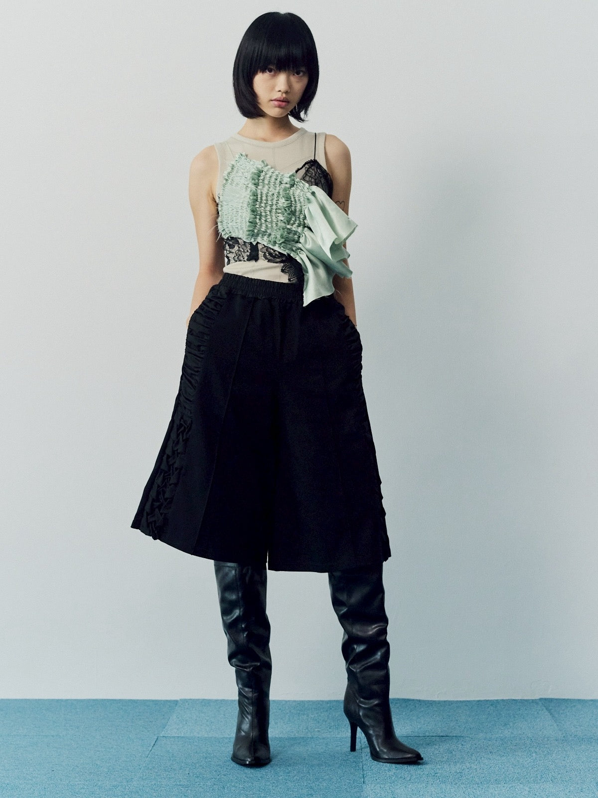 Side gather half pants - Black
