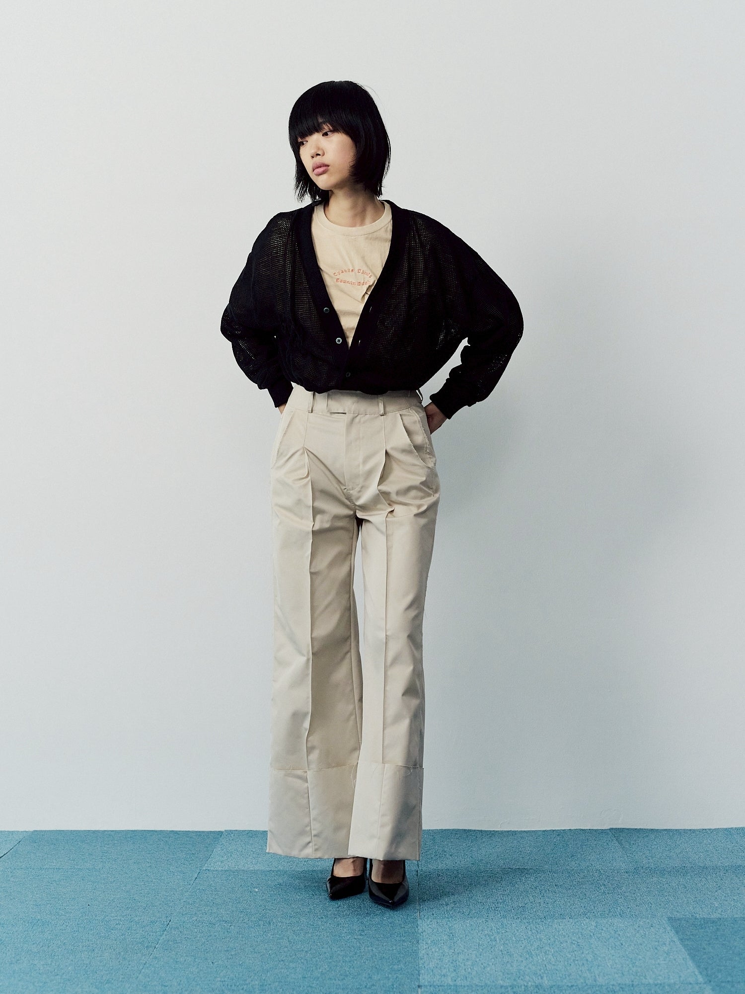 Wide-Leg Roll Pants - Beige