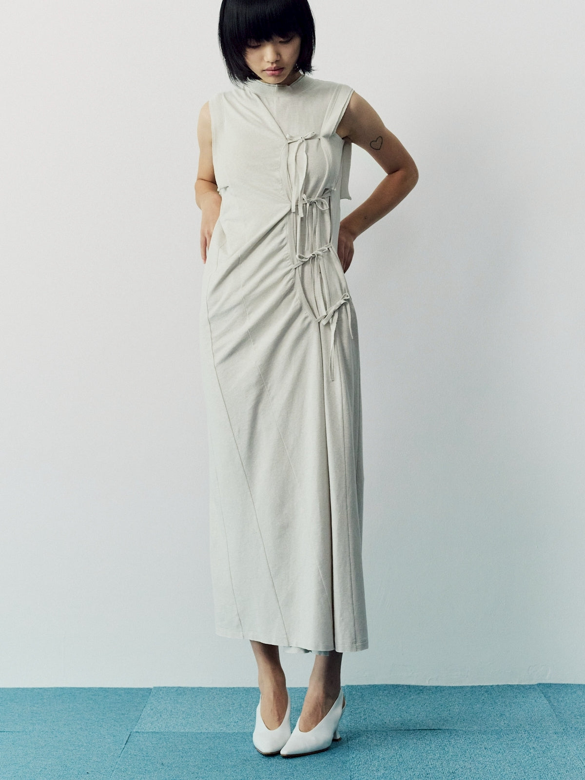 High slit cut dress - Beige