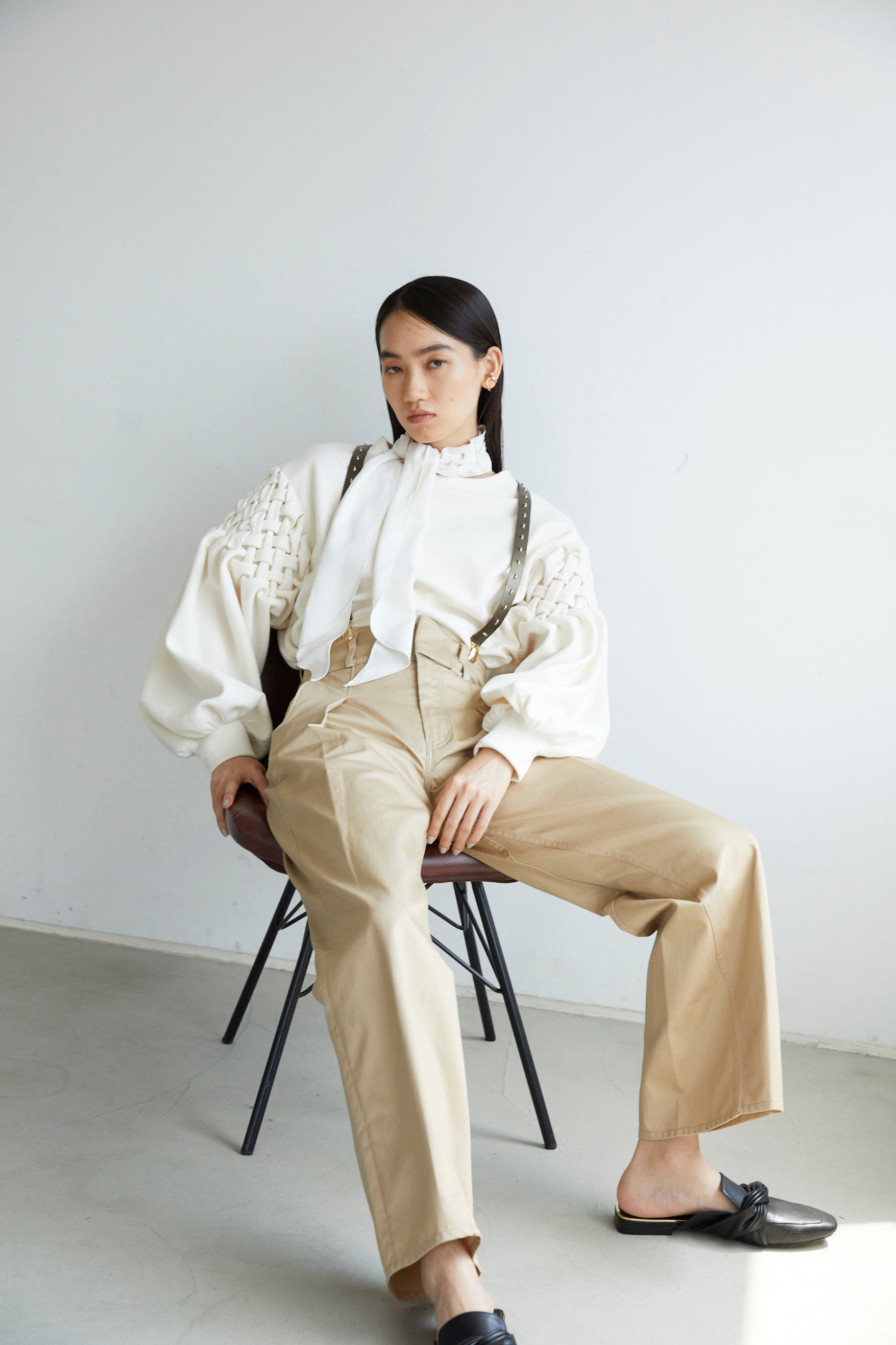 Smocking sleeve boucle pullover S - Off-White