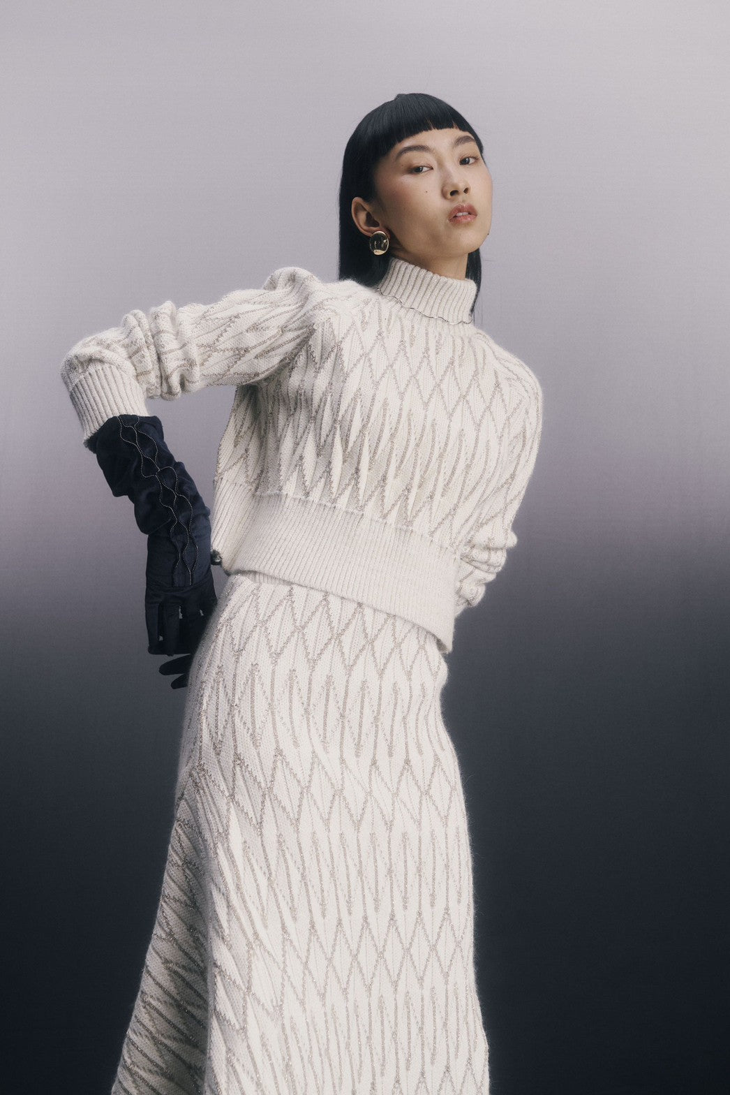 Knit pleats short pullover - White