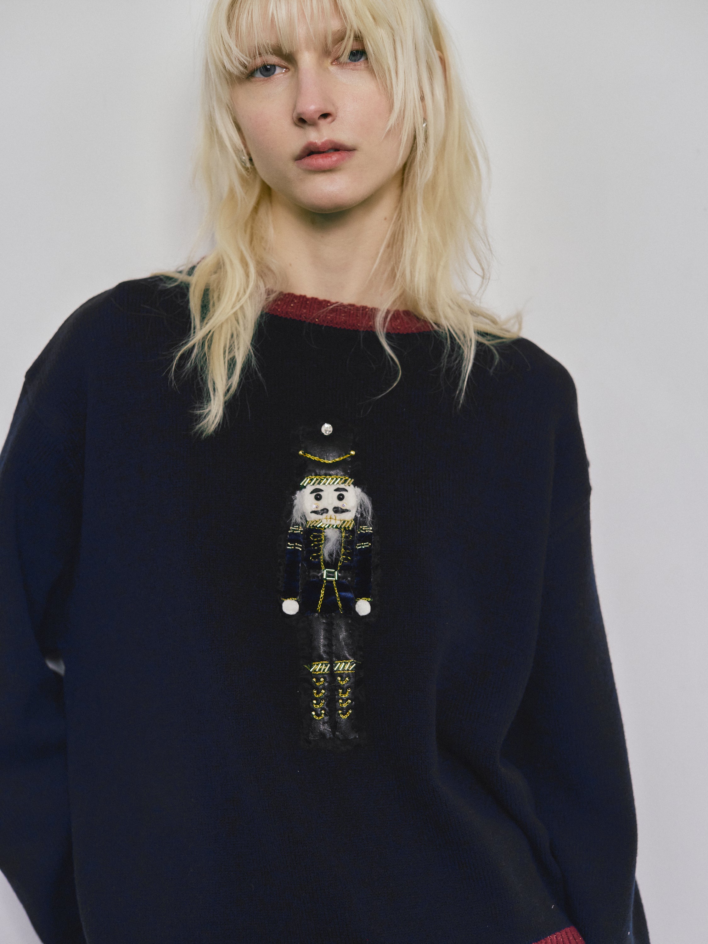 Nutcracker embroidery knit - Navy