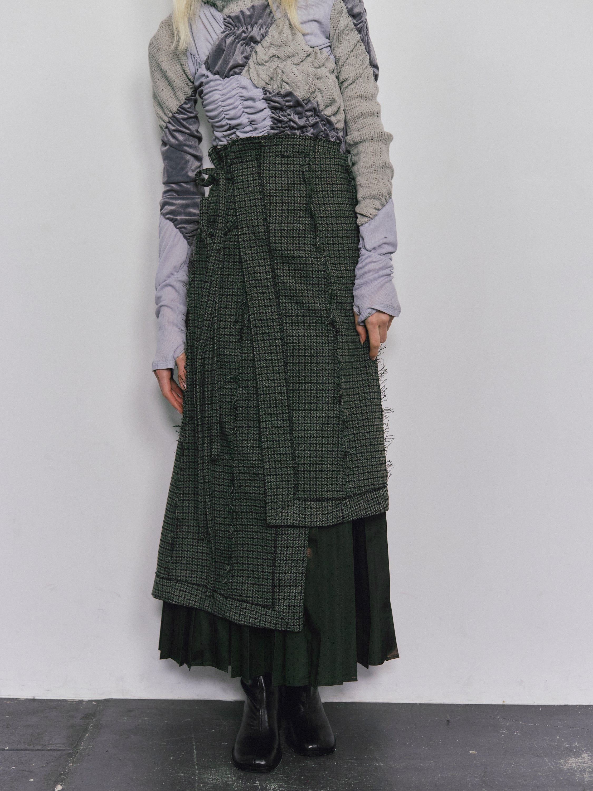 Pleats wrapping skirt - Gray tweed