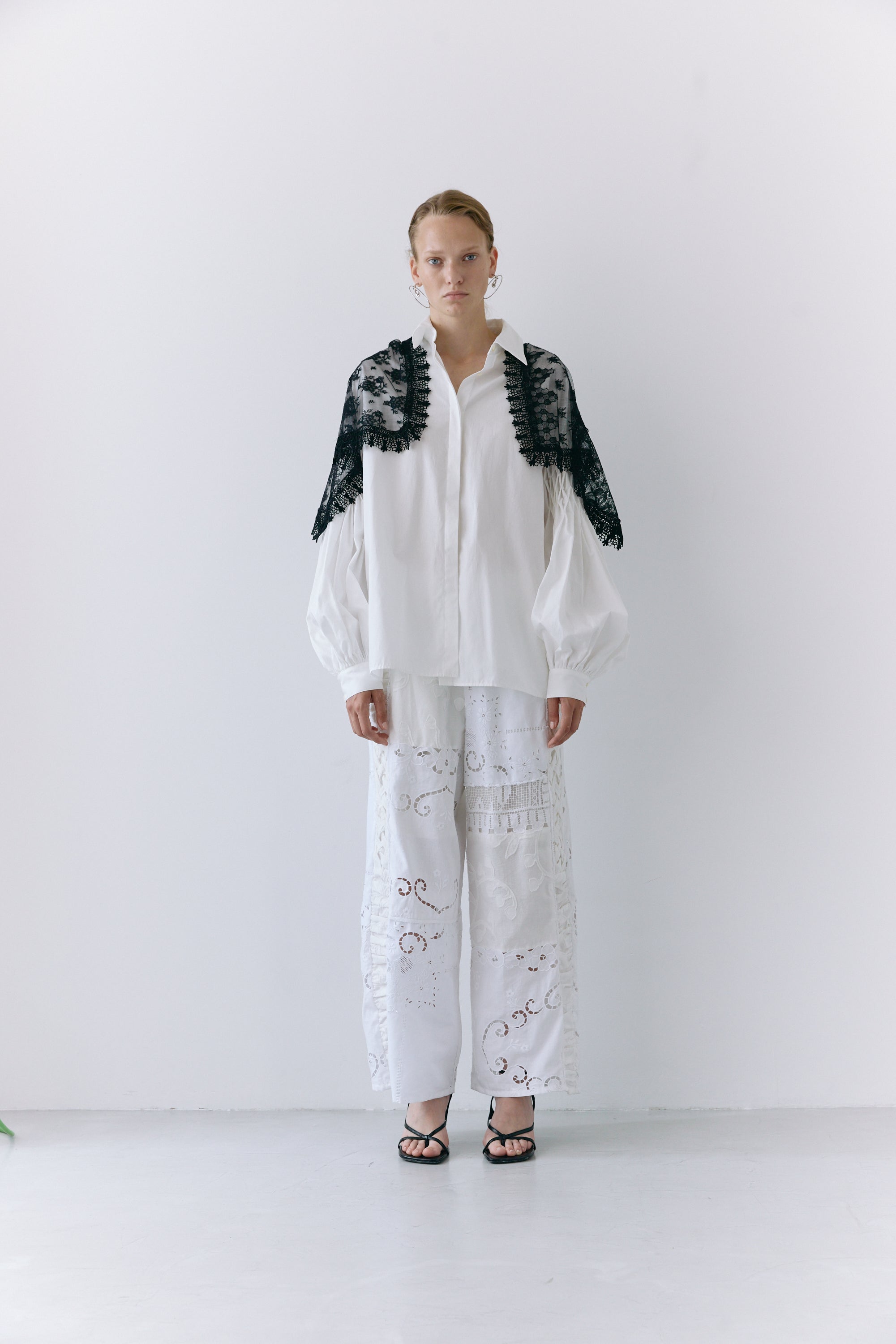 Smocking sleeve blouse - Off-white
