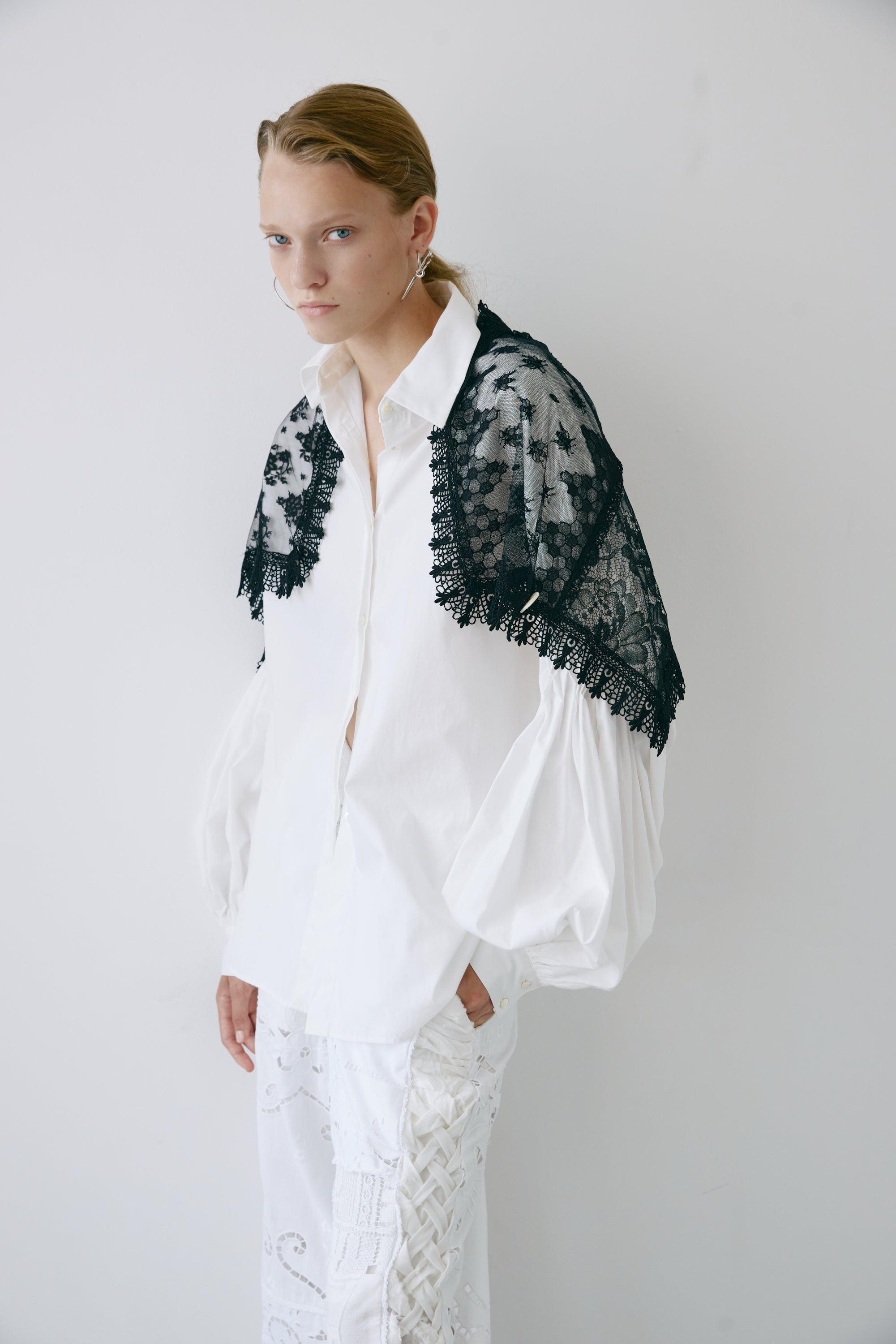 Smocking sleeve blouse - Off-white