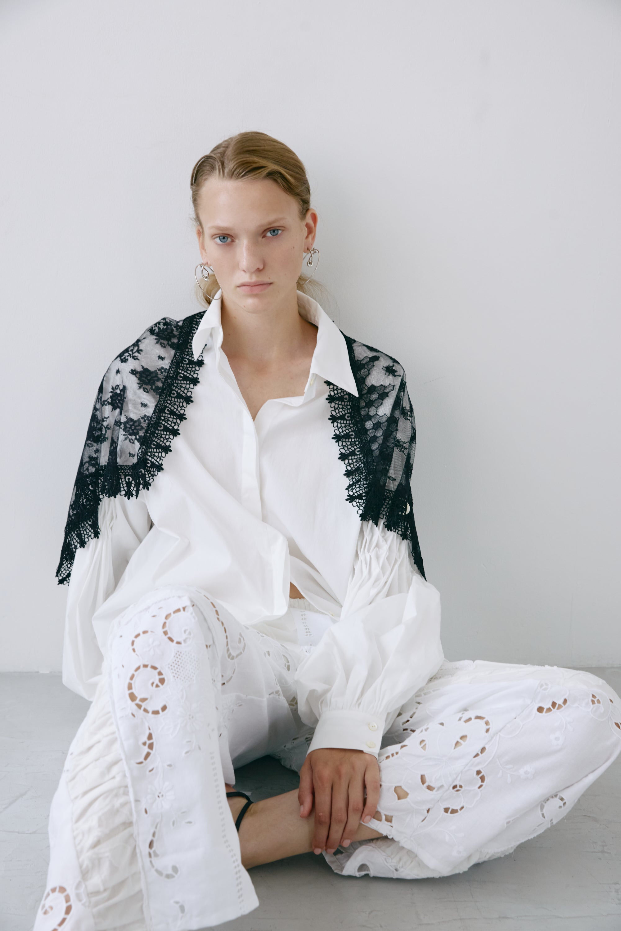 Smocking sleeve blouse - Off-white