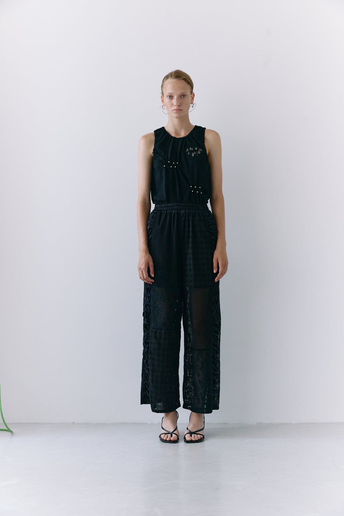 Satin line lace patchwork pants - Black