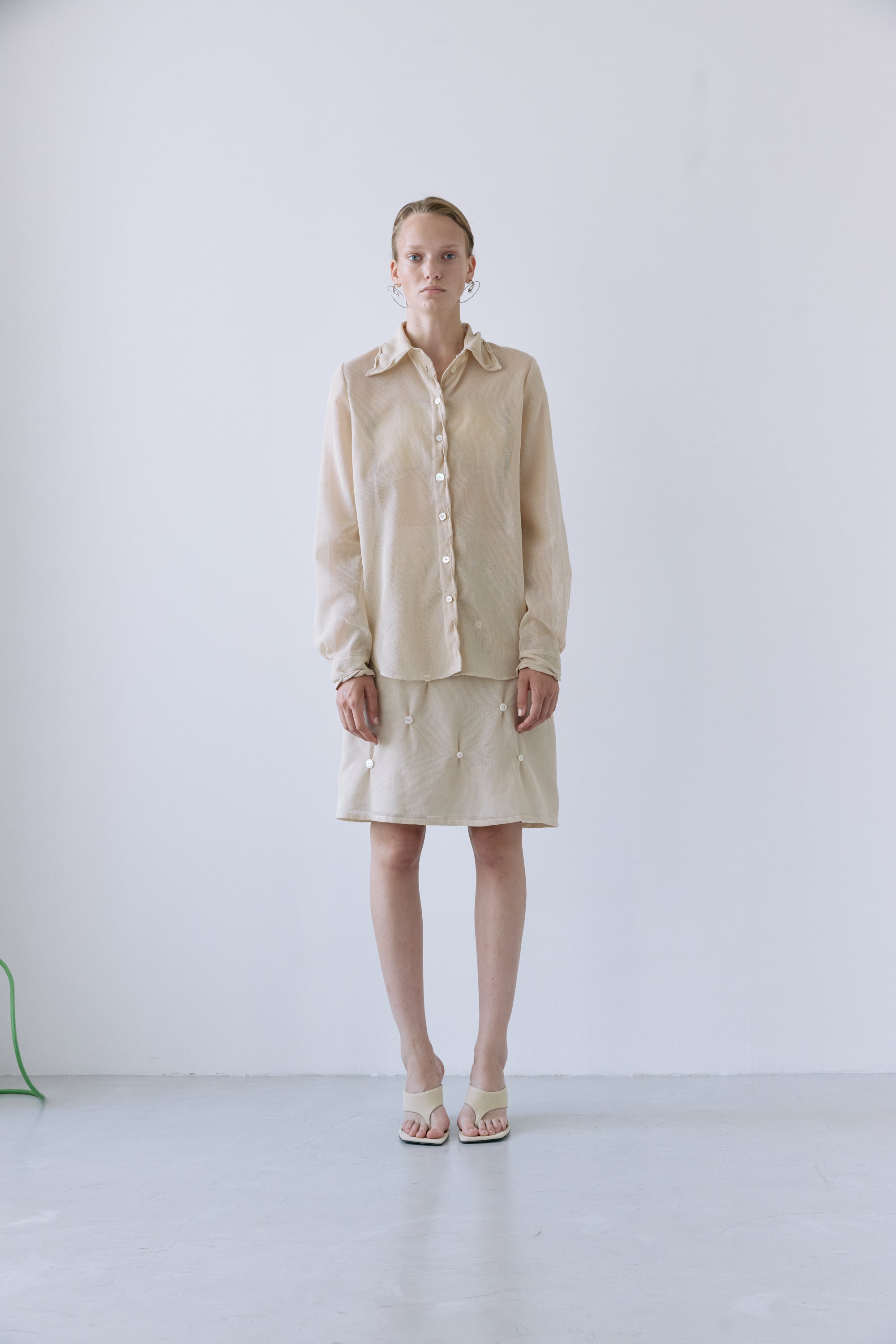 Twist edge karami shirt - Beige