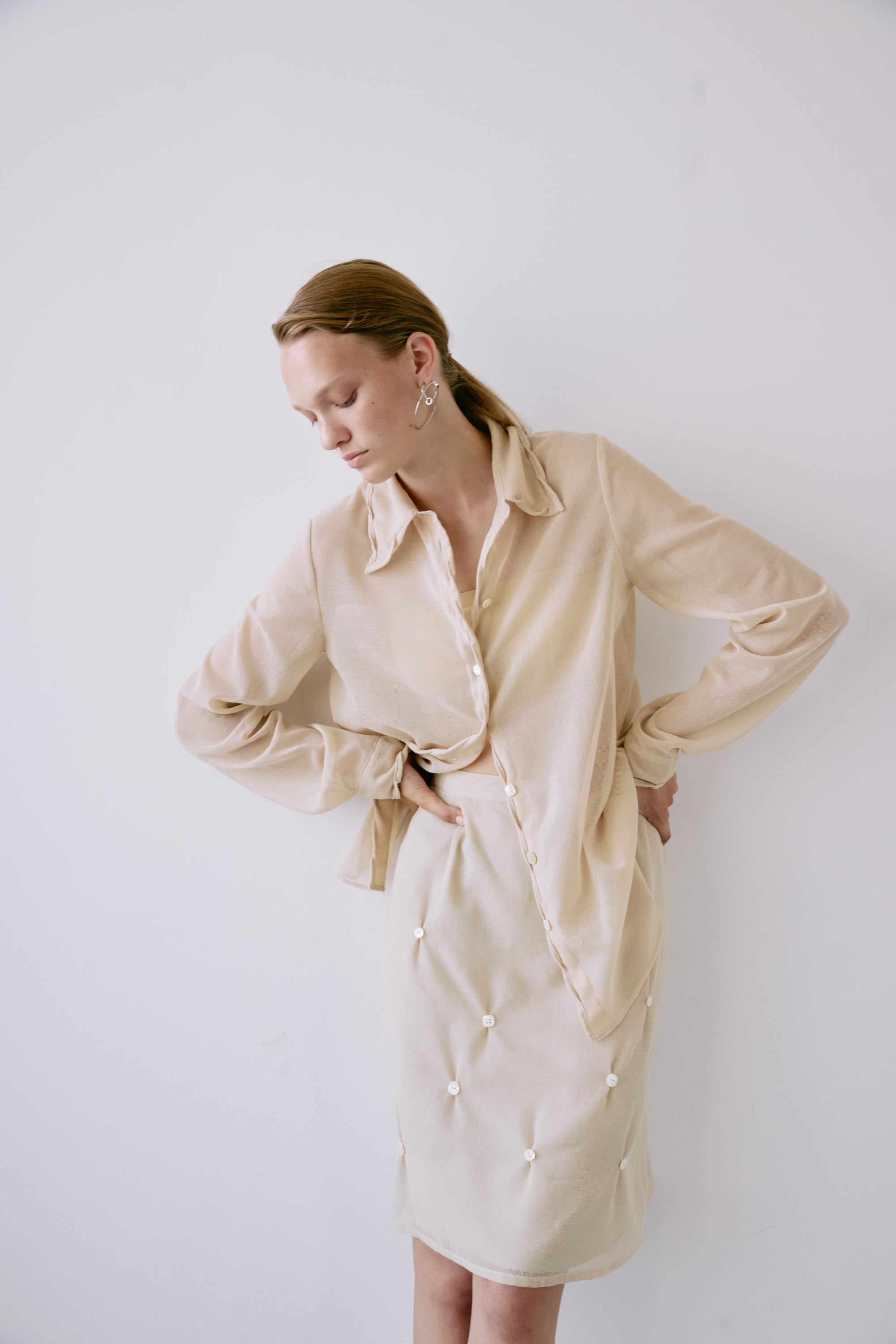 Twist edge karami shirt - Beige