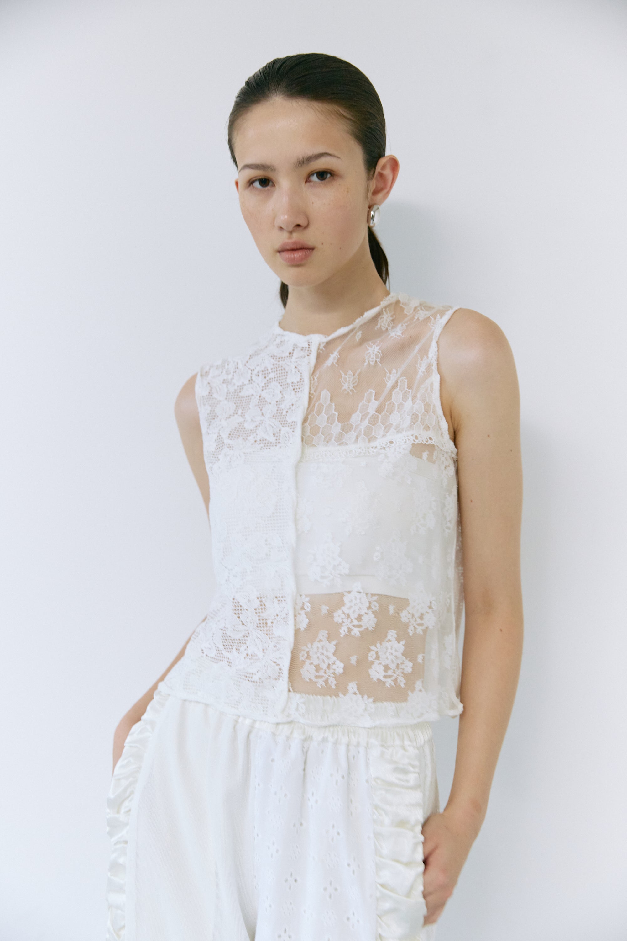 Twist edge lace  blouse - Off-white