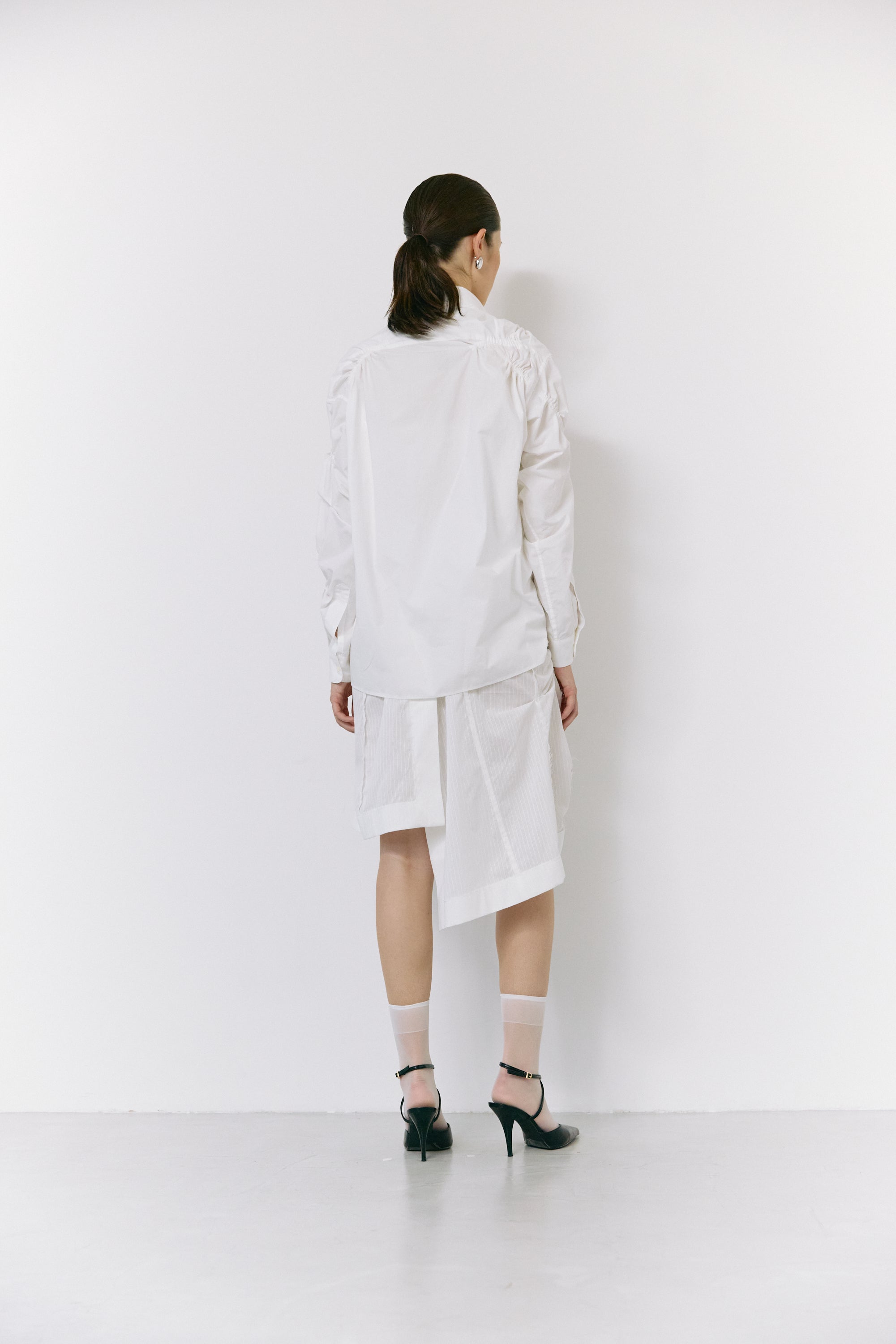 Drape deformation  wrap skirt - Off-white