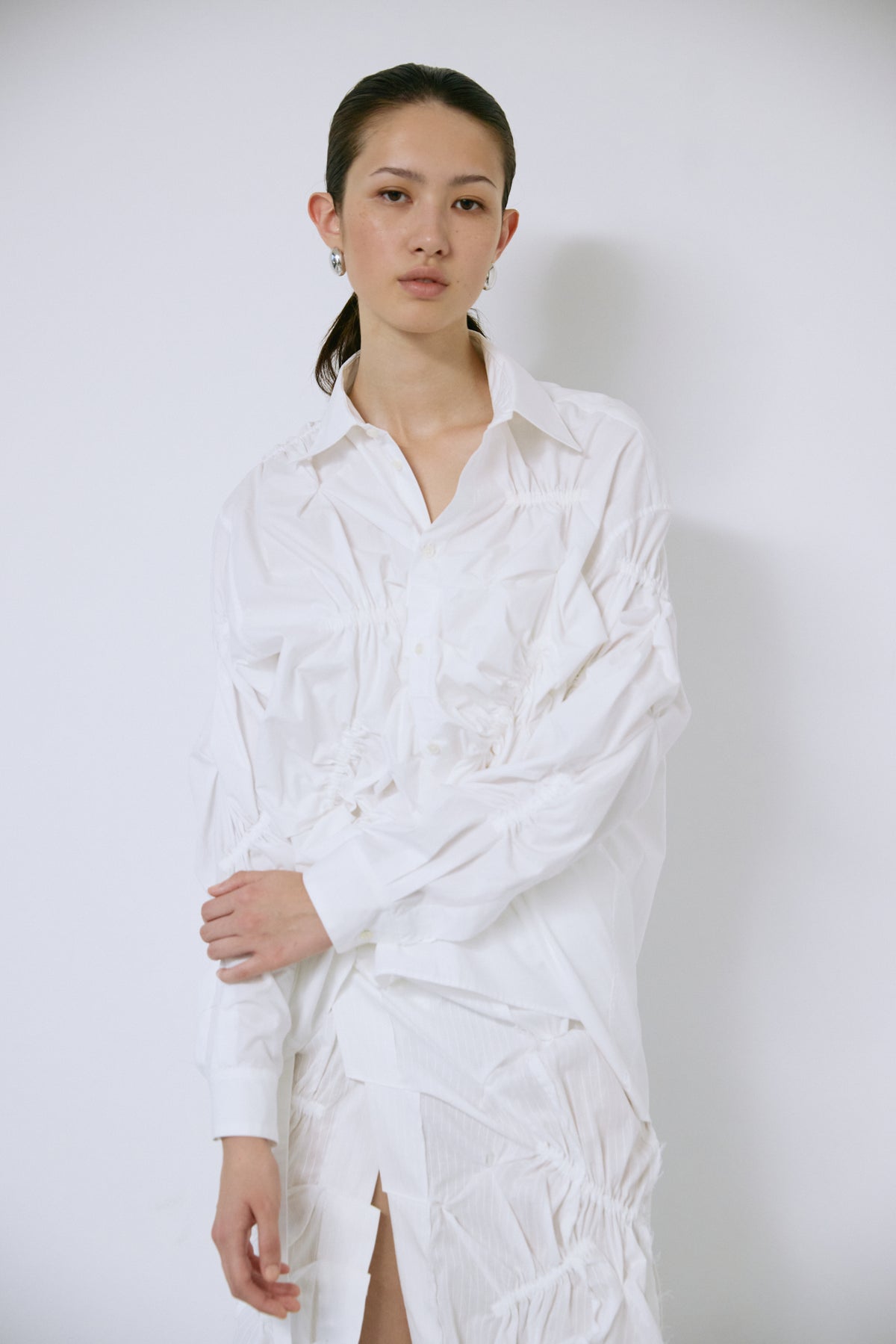 Drape deformation shirt - Off-white