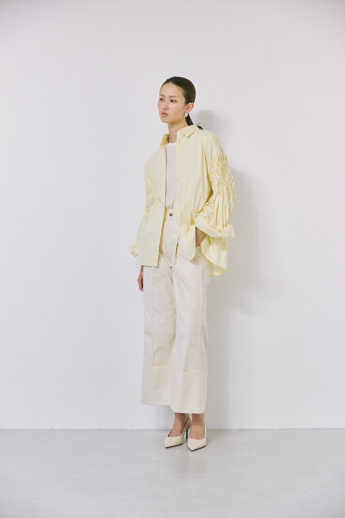 Smocking sleeve blouse - Yellow