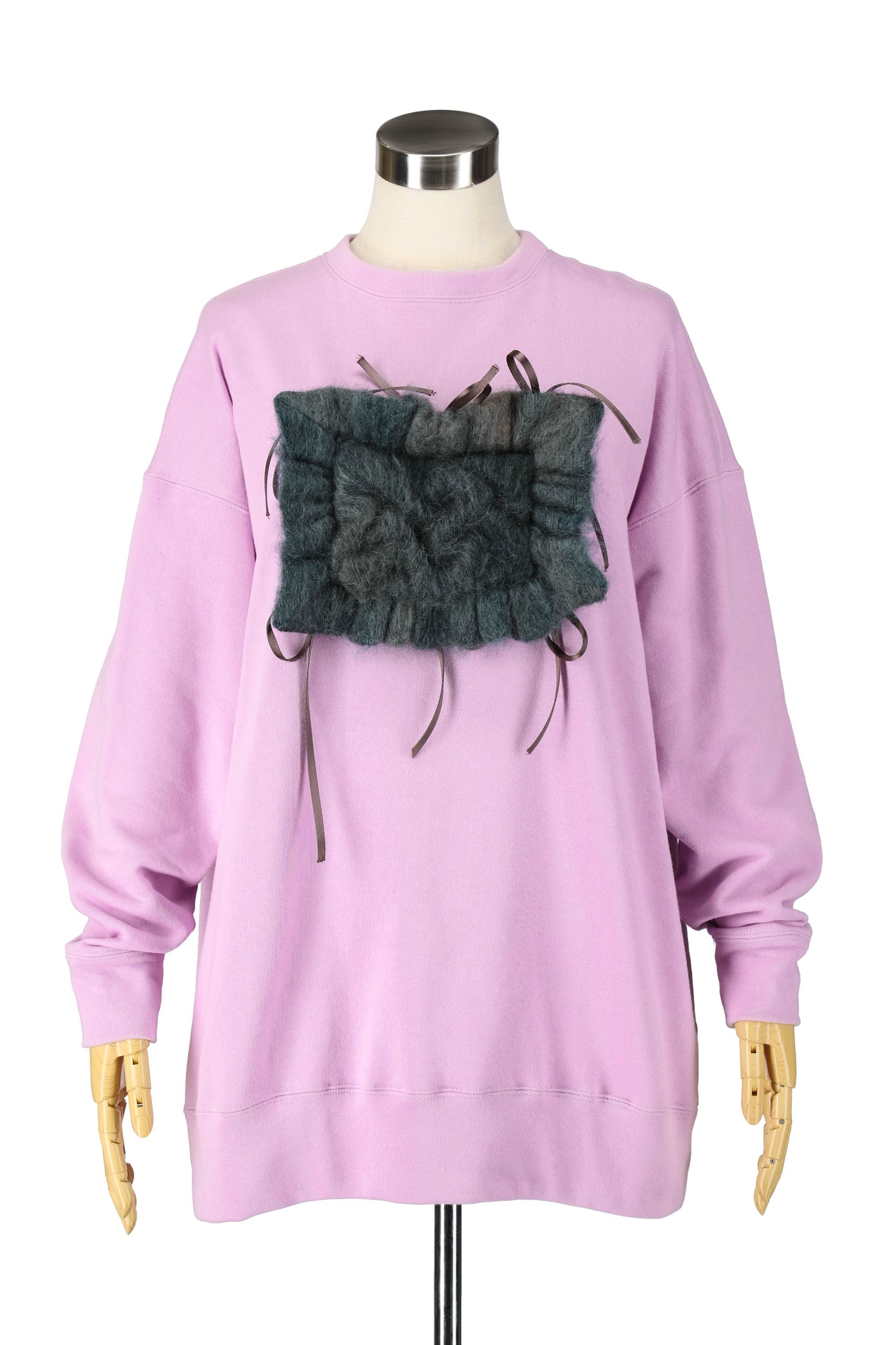 Patch ribbon pullover