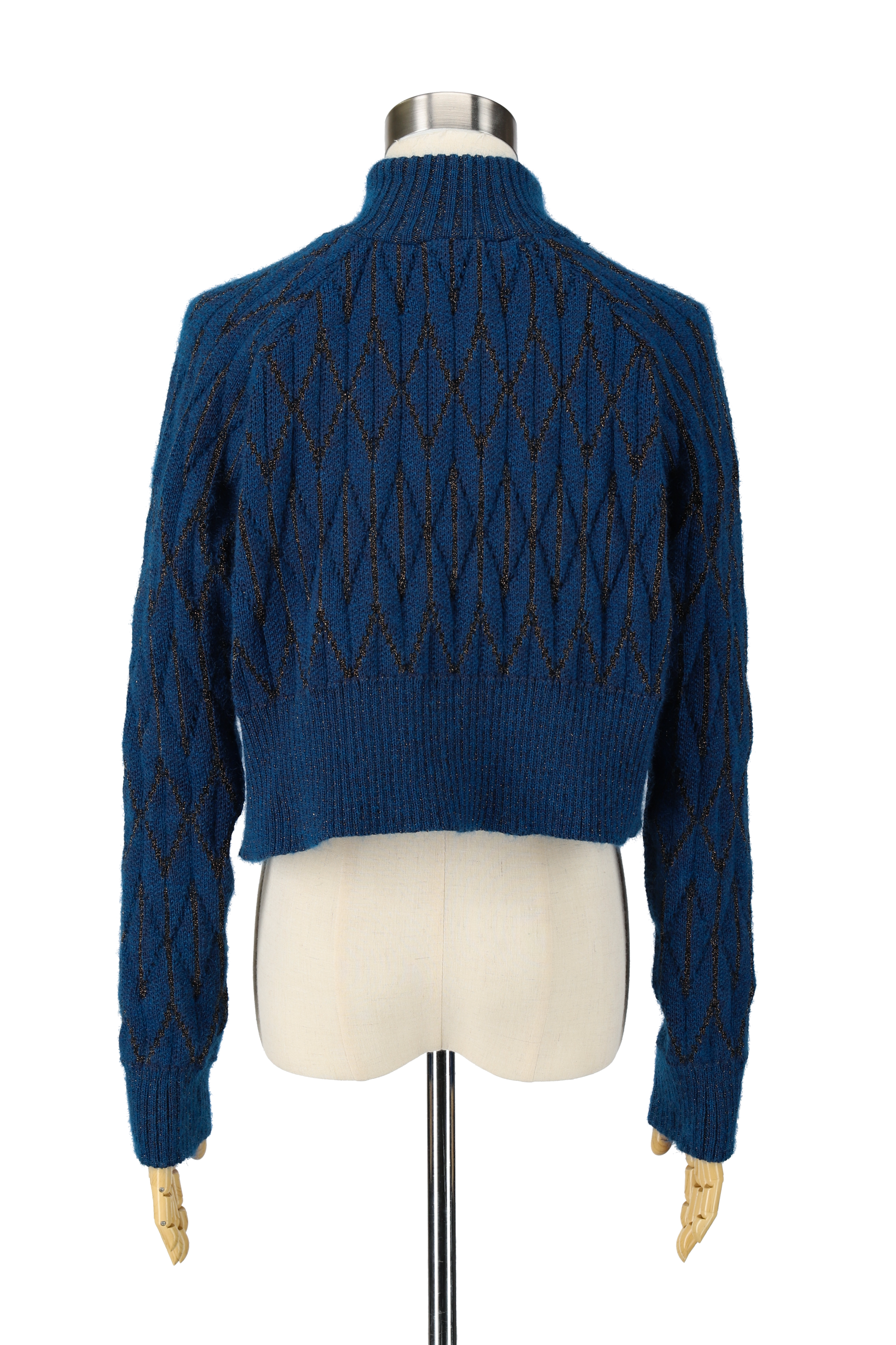 Knit pleats short pullover