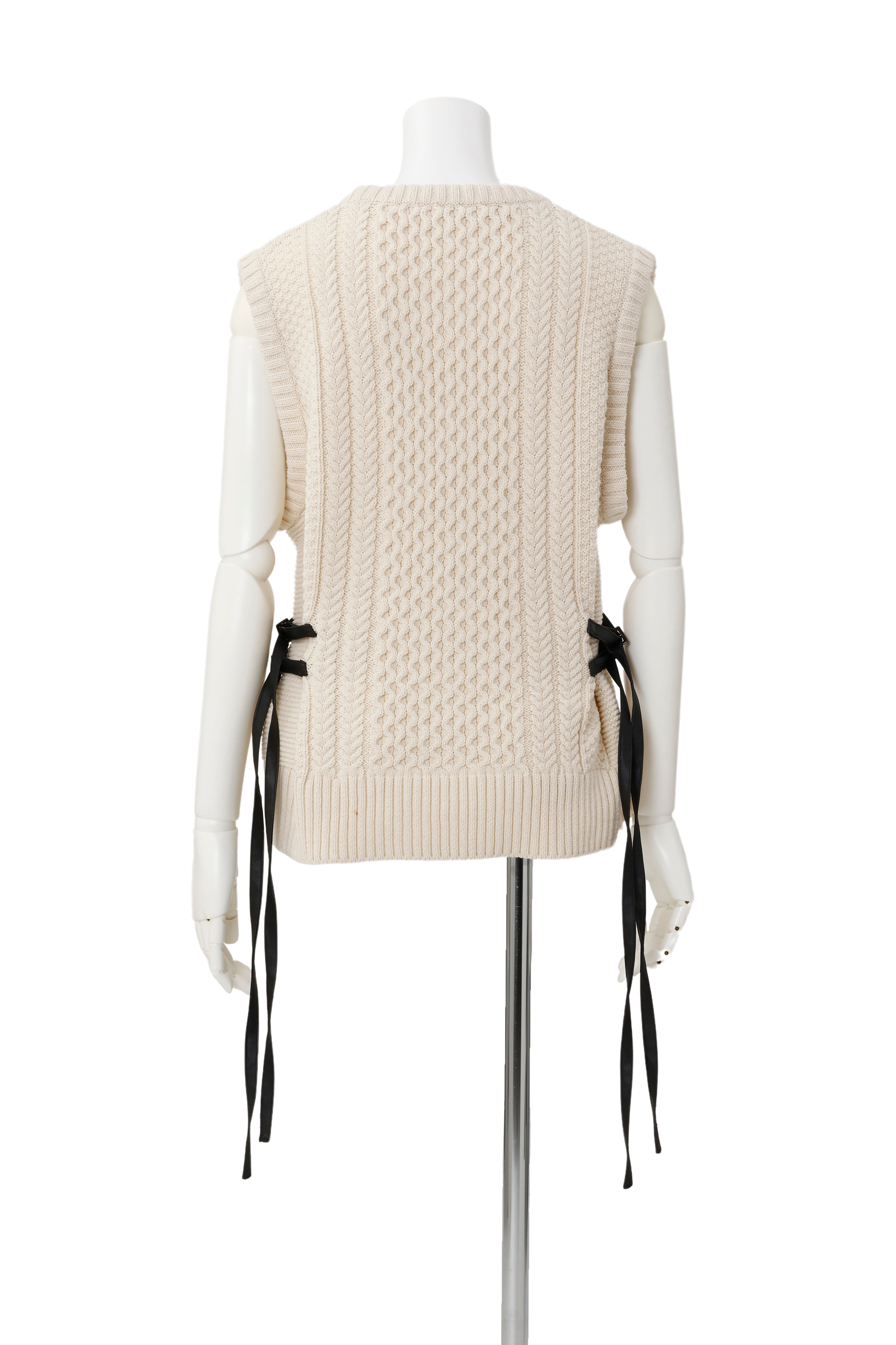 Aran knit vest - Ivory　October delivery