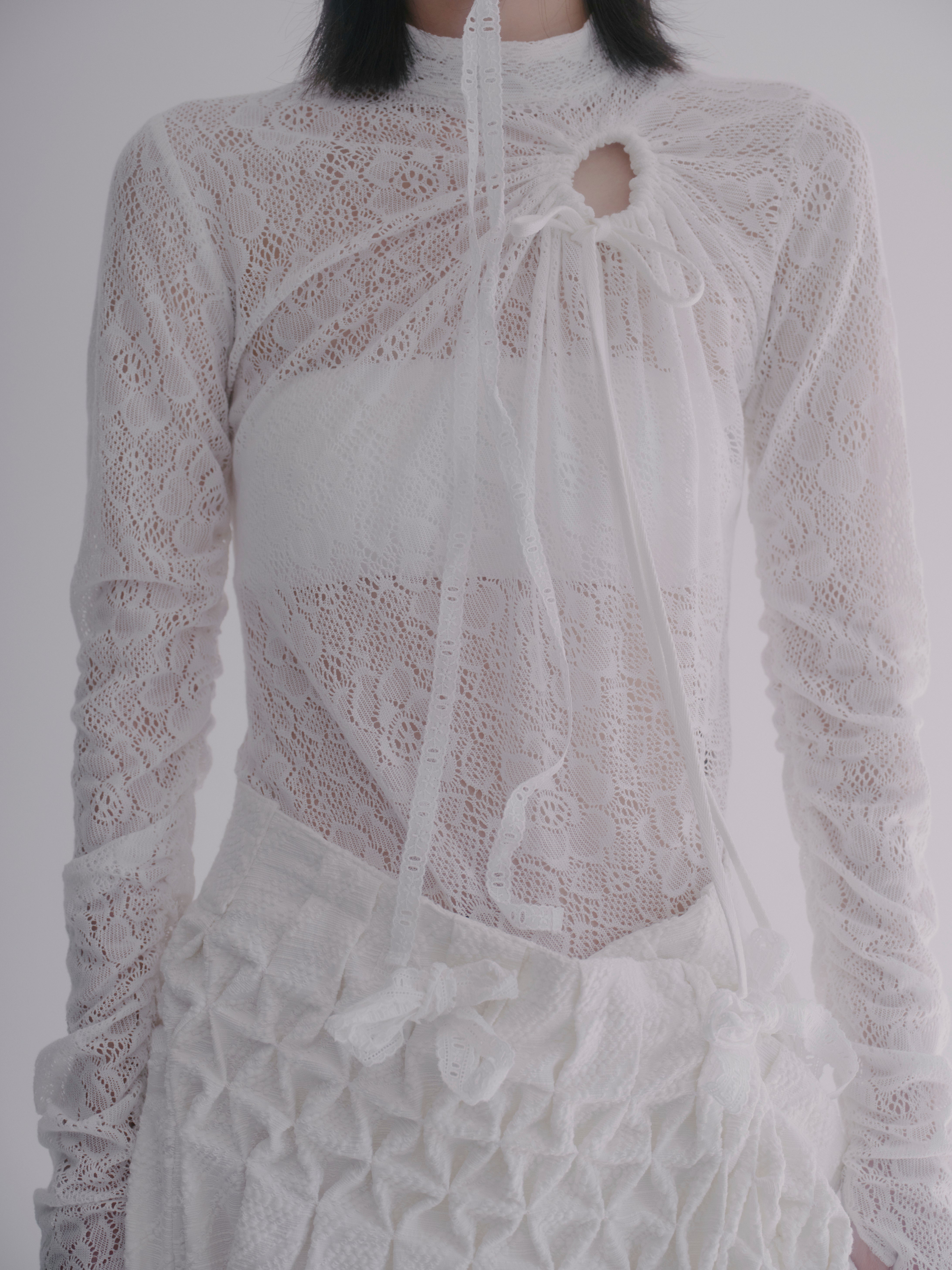 Hole lace skin top - White