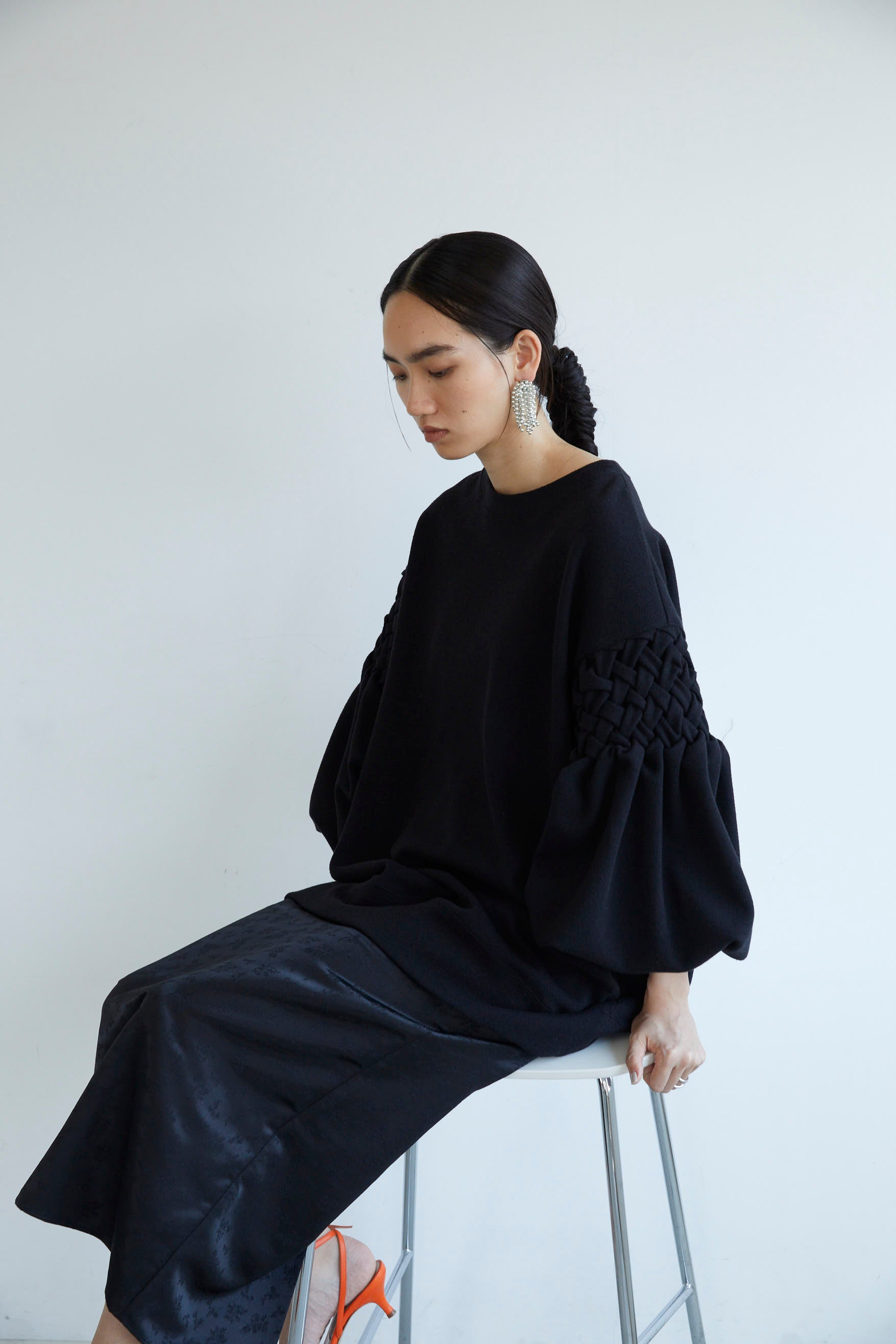 Smocking sleeve boucle pullover M - Black